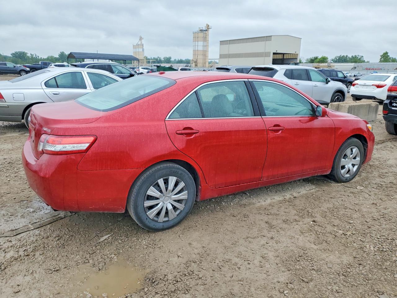 2010 Toyota Camry Le Red vin: 4T4BF3EK9AR036722