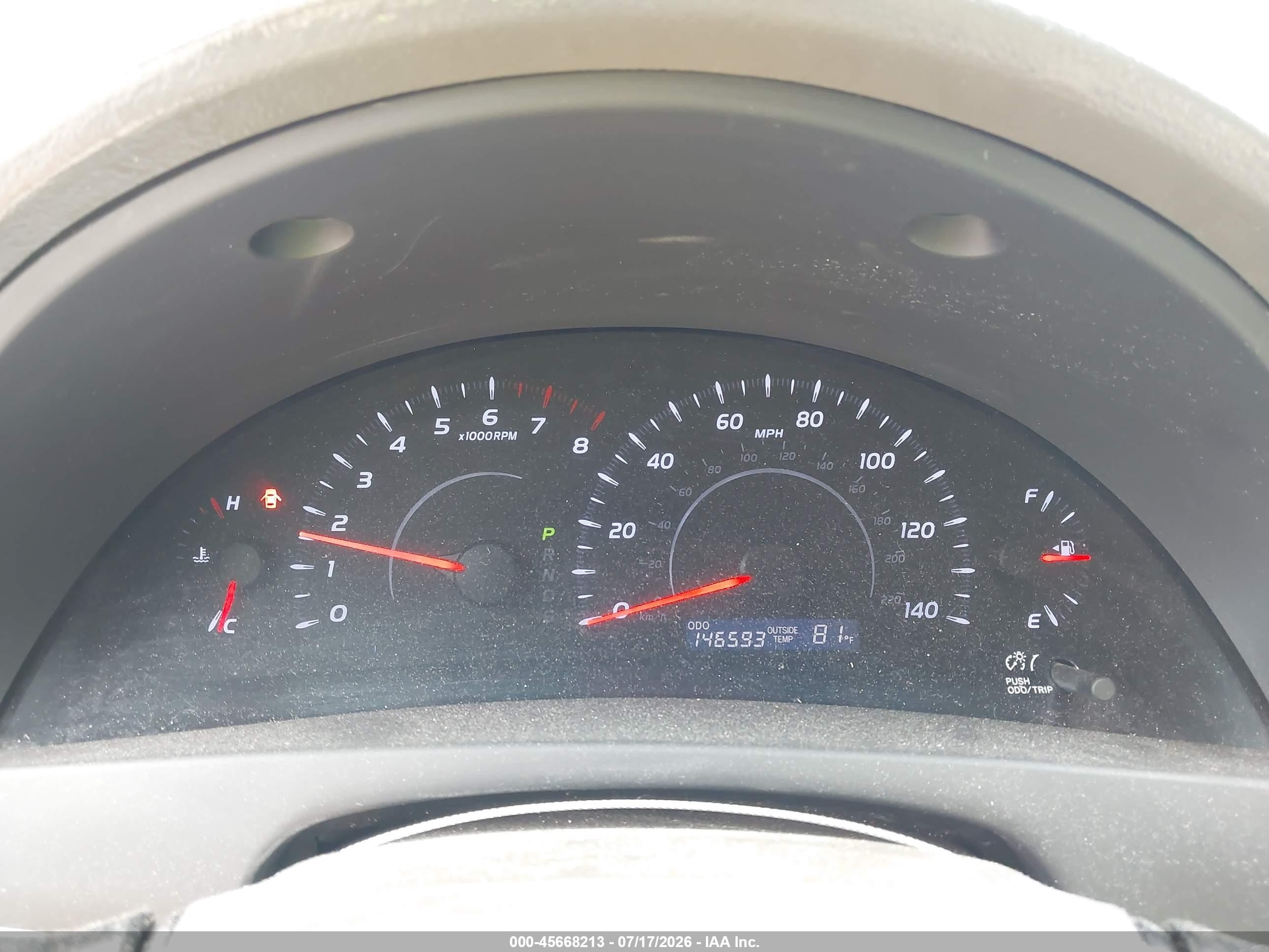 2010 Toyota Camry Le Red vin: 4T4BF3EK9AR043900