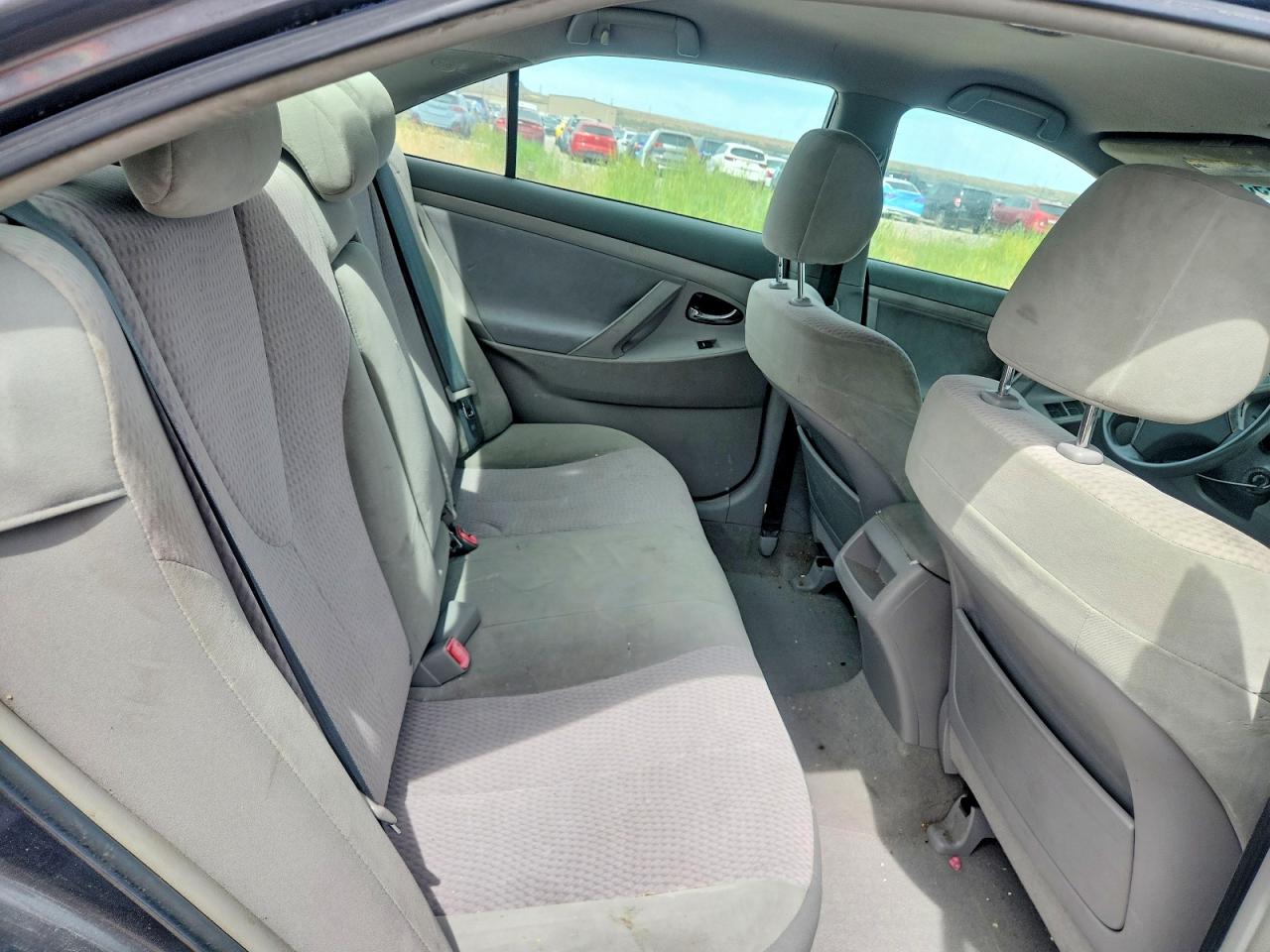 2010 Toyota Camry Le Charcoal vin: 4T4BF3EK9AR060115