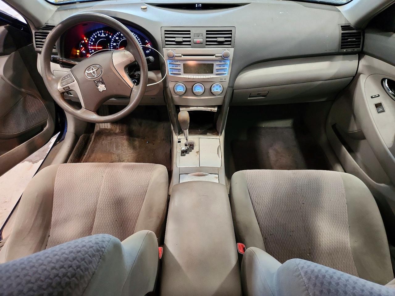 2010 Toyota Camry Le Blue vin: 4T4BF3EK9AR061118