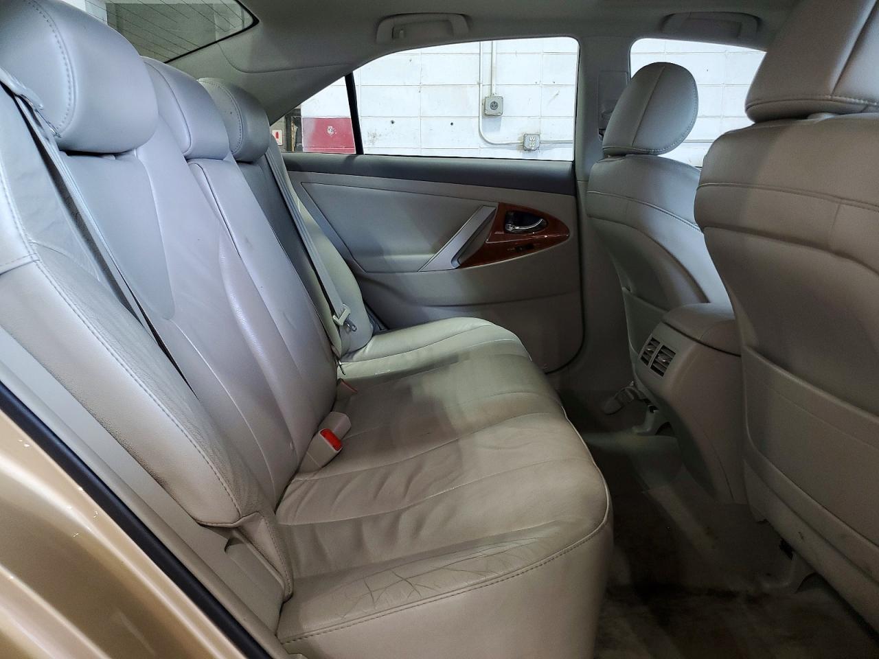 2010 Toyota Camry Xle Gold vin: 4T4BF3EK9AR077643