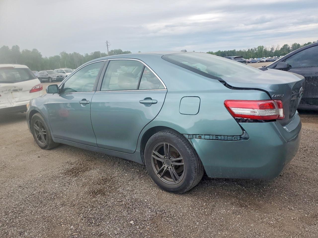 2011 Toyota Camry Le Green vin: 4T4BF3EK9BR094279