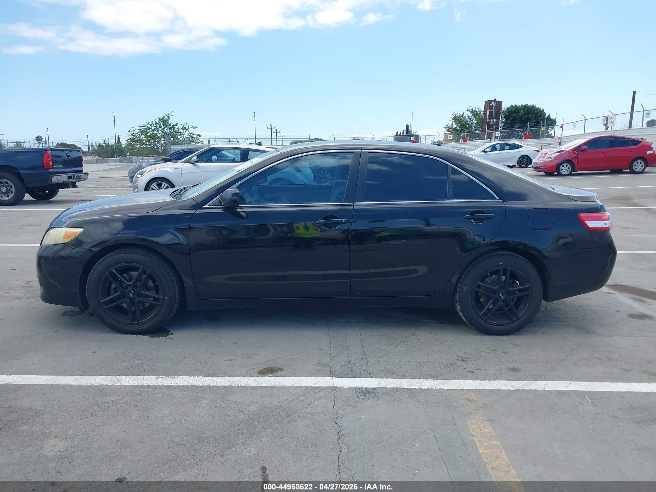 2011 Toyota Camry Le Black vin: 4T4BF3EK9BR095450