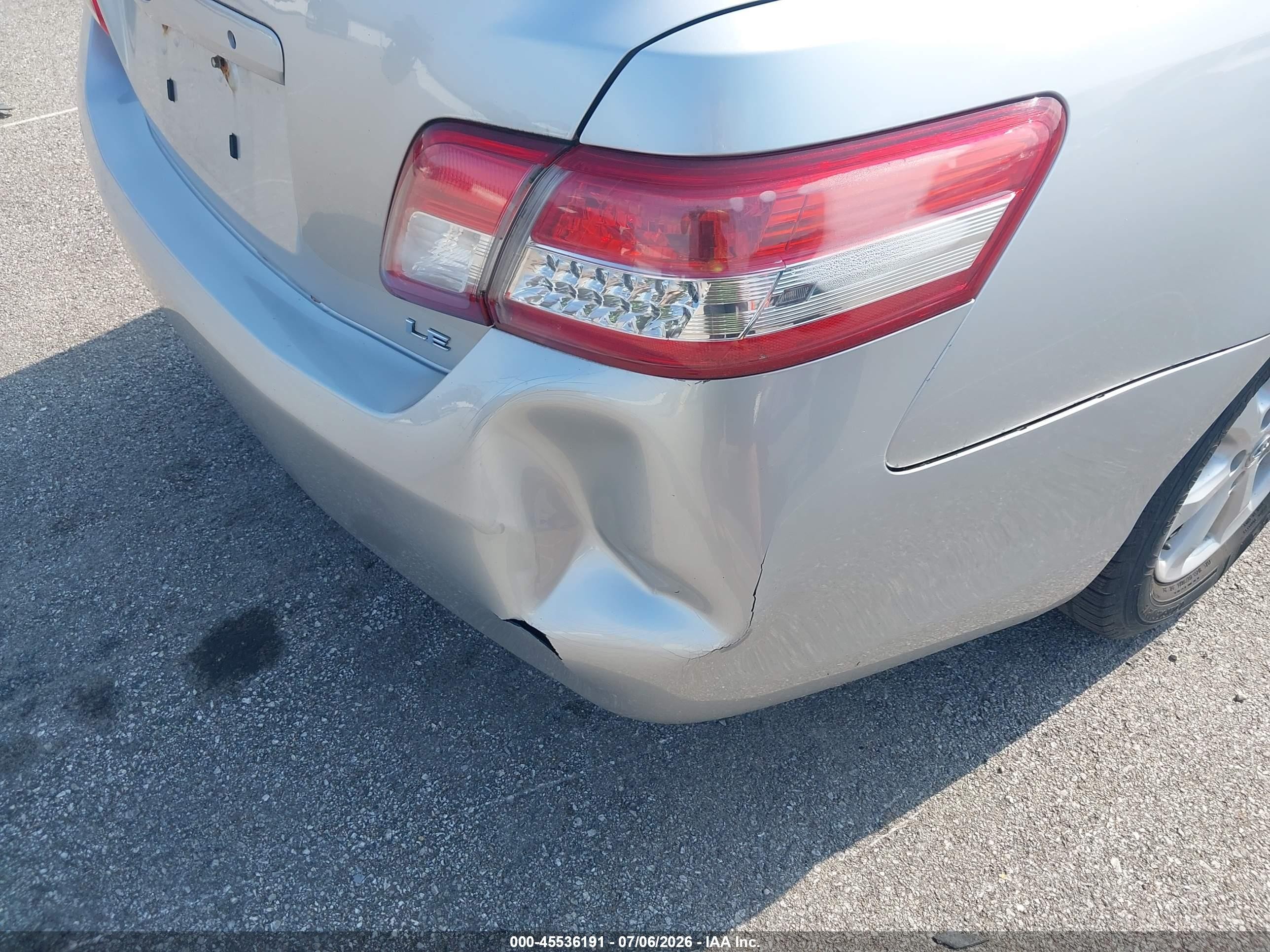 2011 Toyota Camry Le Серебряный vin: 4T4BF3EK9BR108178