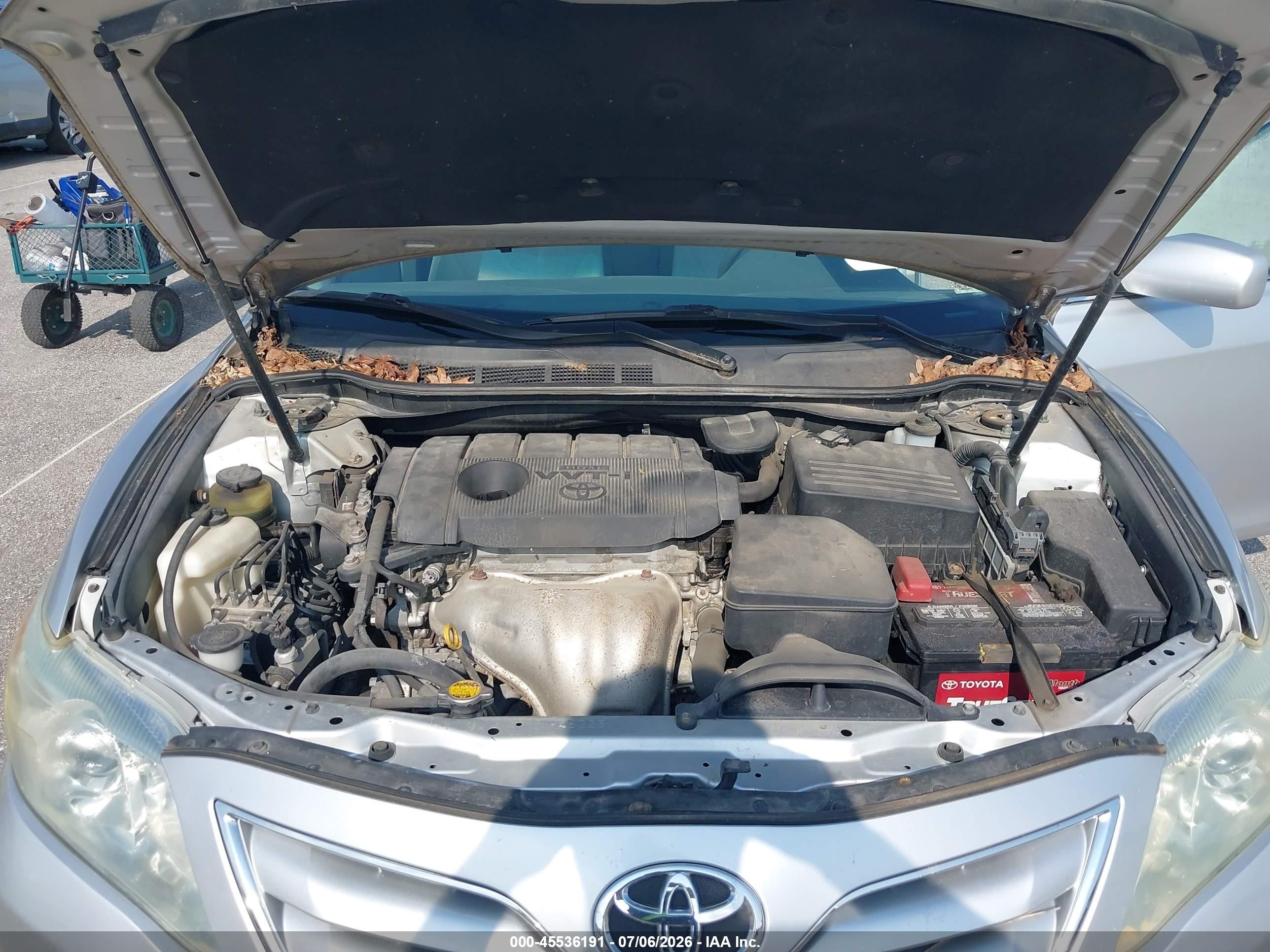 2011 Toyota Camry Le Серебряный vin: 4T4BF3EK9BR108178
