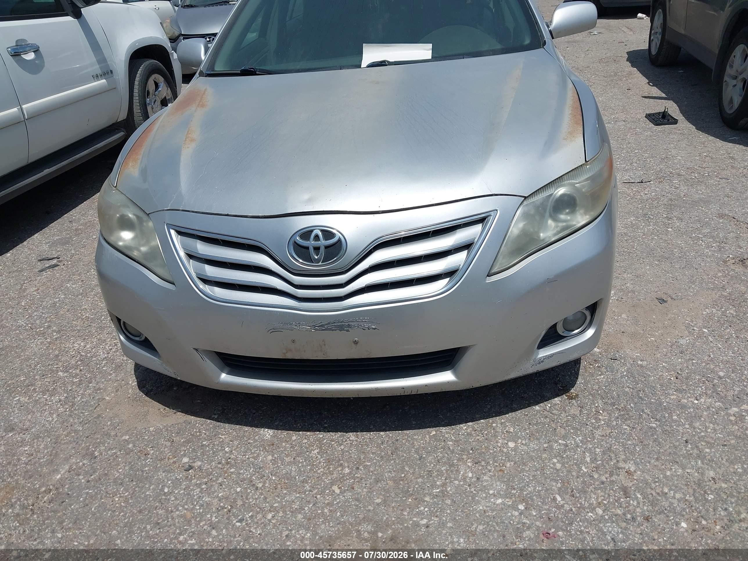 2011 Toyota Camry Xle Silver vin: 4T4BF3EK9BR108570