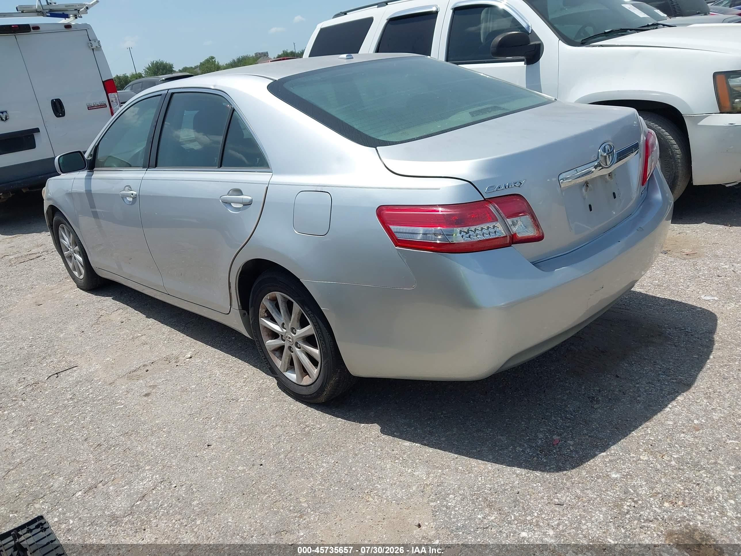 2011 Toyota Camry Xle Silver vin: 4T4BF3EK9BR108570