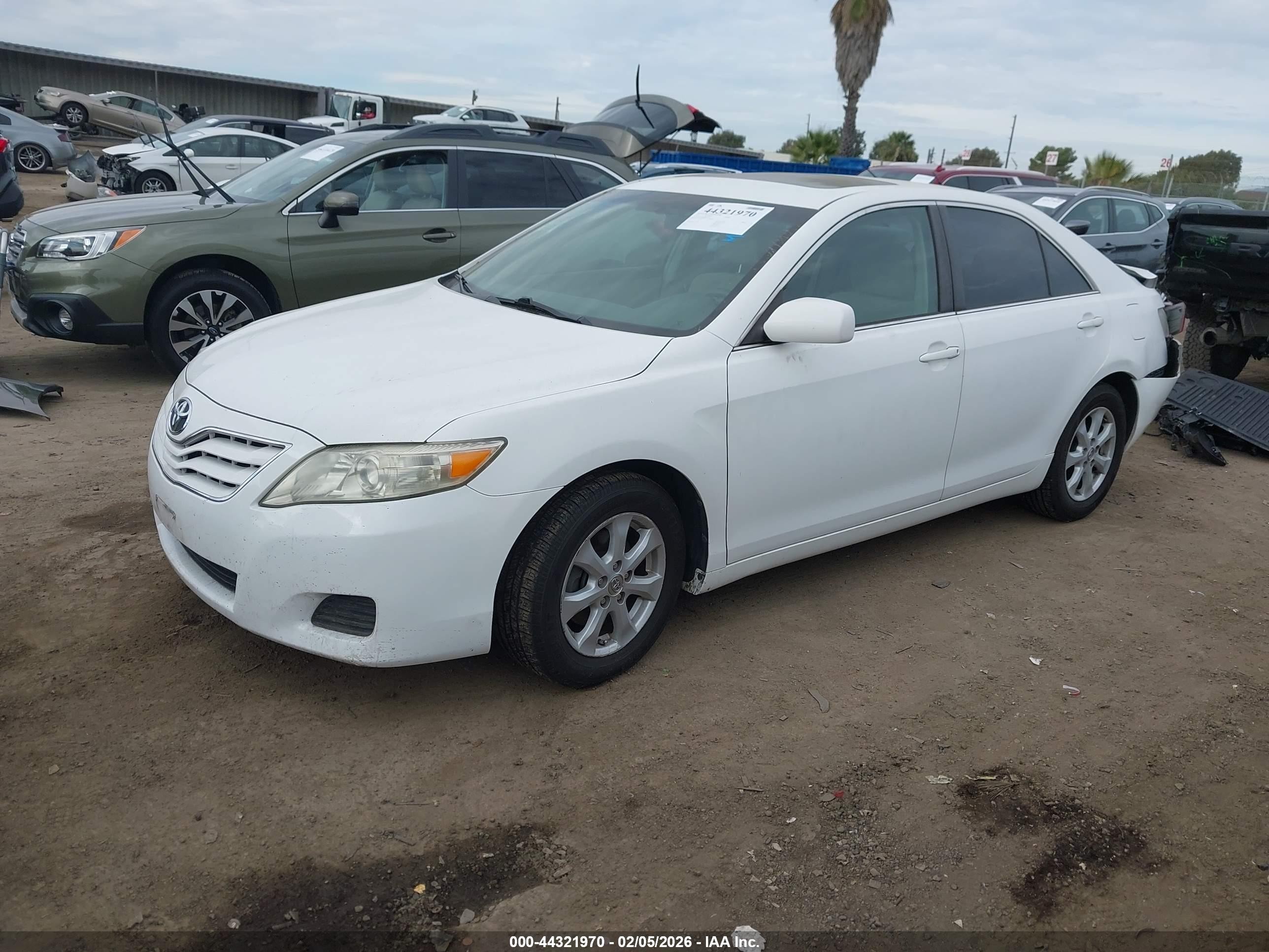 2011 Toyota Camry Le White vin: 4T4BF3EK9BR111565
