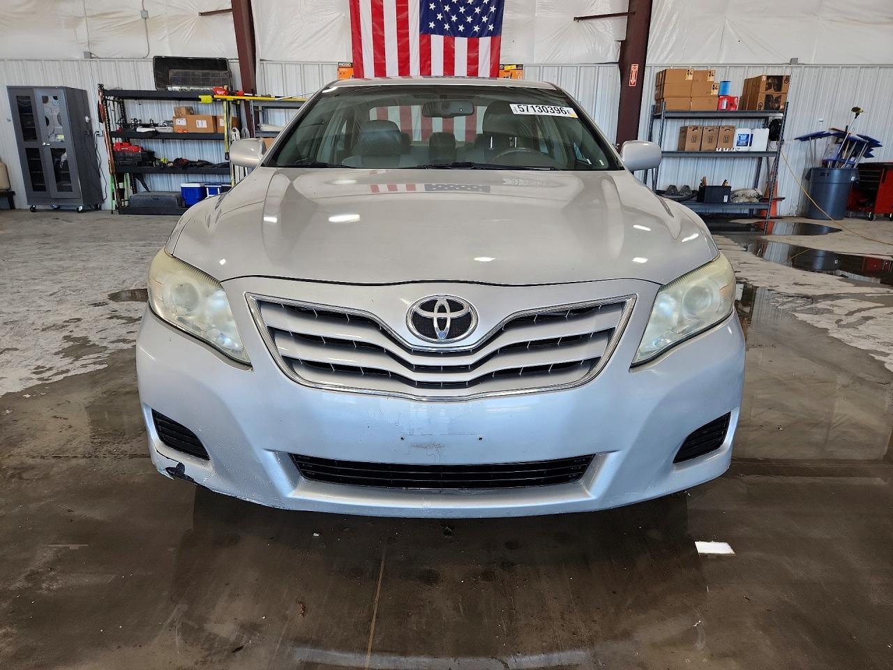 2011 Toyota Camry Le Silver vin: 4T4BF3EK9BR138488