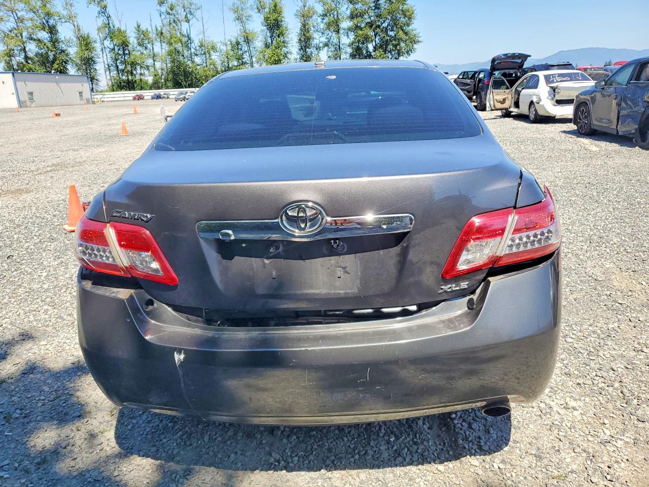 2011 Toyota Camry Xle Charcoal vin: 4T4BF3EK9BR144243