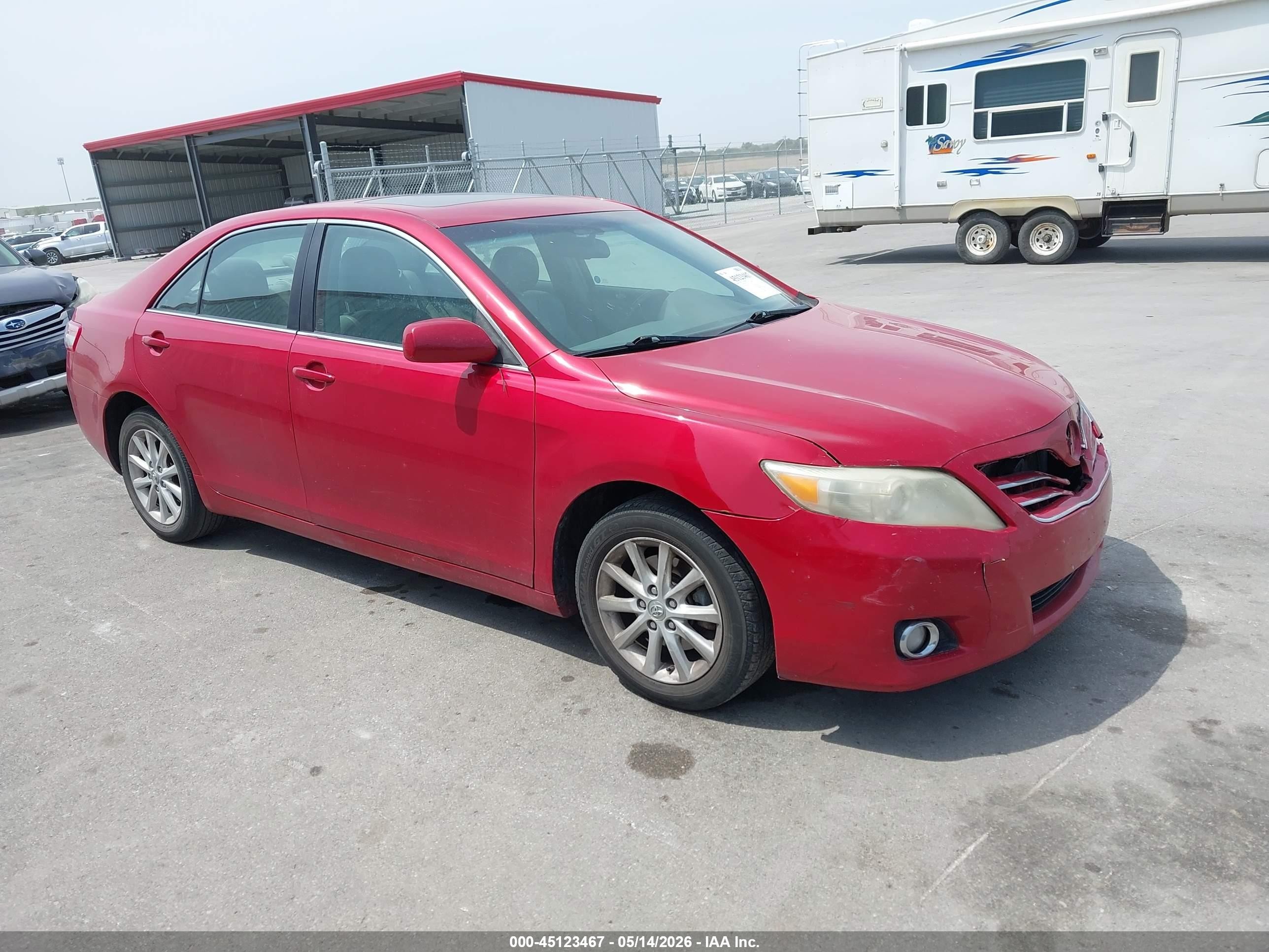 2011 Toyota Camry Xle Красный vin: 4T4BF3EK9BR156926