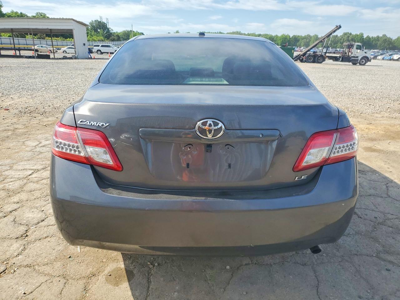 2011 Toyota Camry Le Gray vin: 4T4BF3EK9BR165979