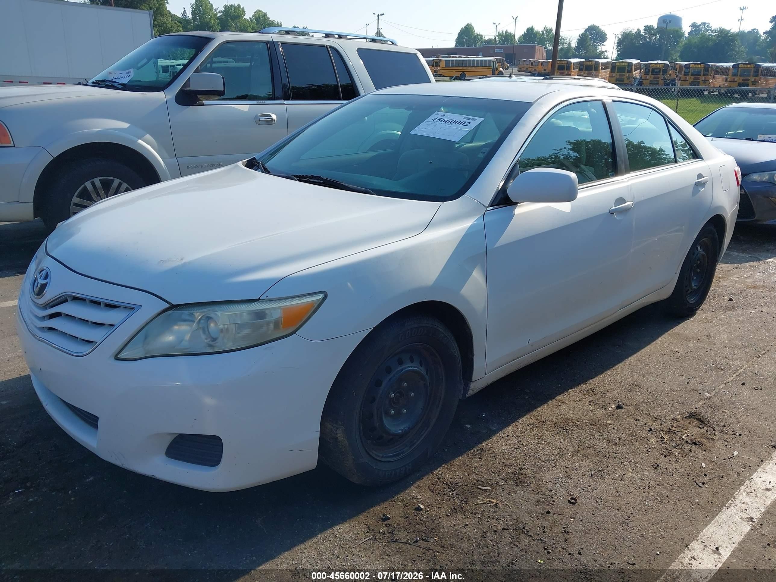 2011 Toyota Camry Le White vin: 4T4BF3EK9BR178599
