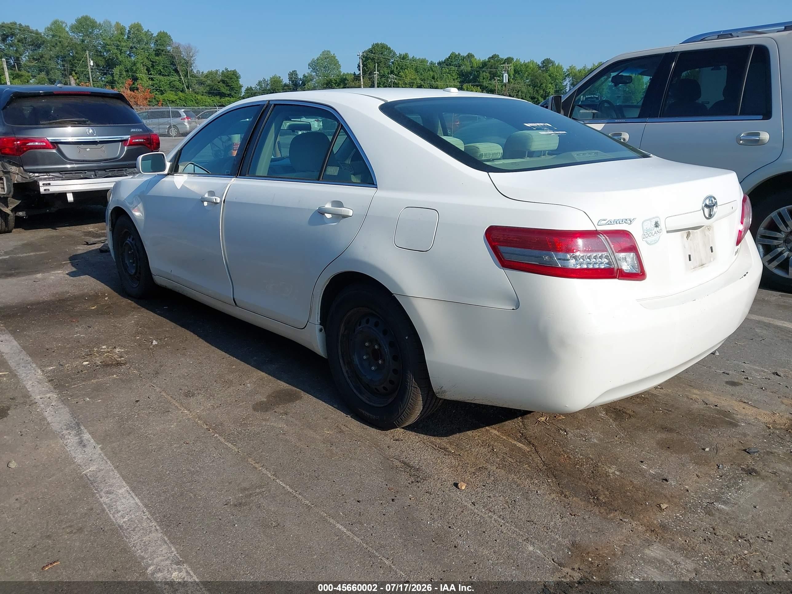 2011 Toyota Camry Le White vin: 4T4BF3EK9BR178599