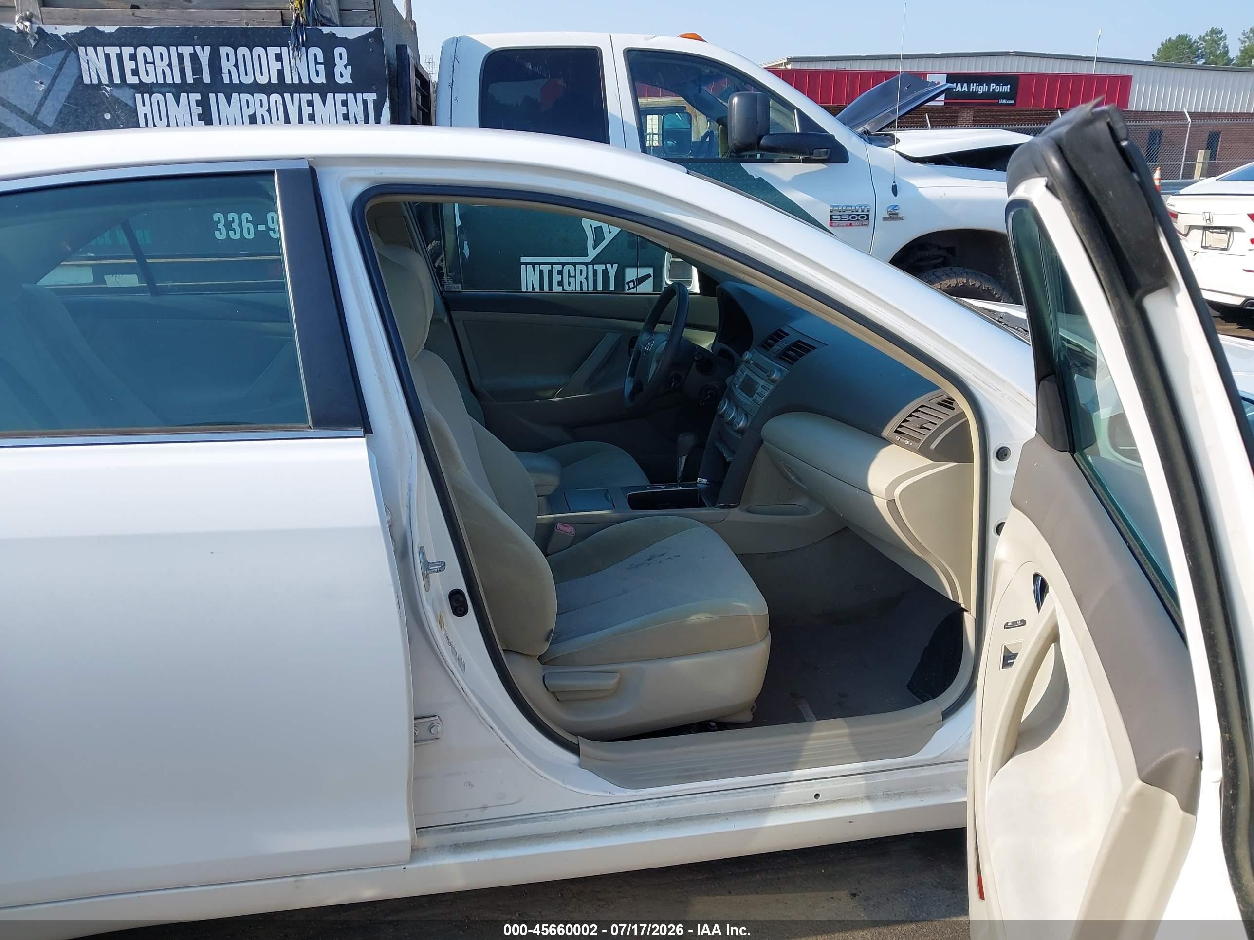 2011 Toyota Camry Le White vin: 4T4BF3EK9BR178599