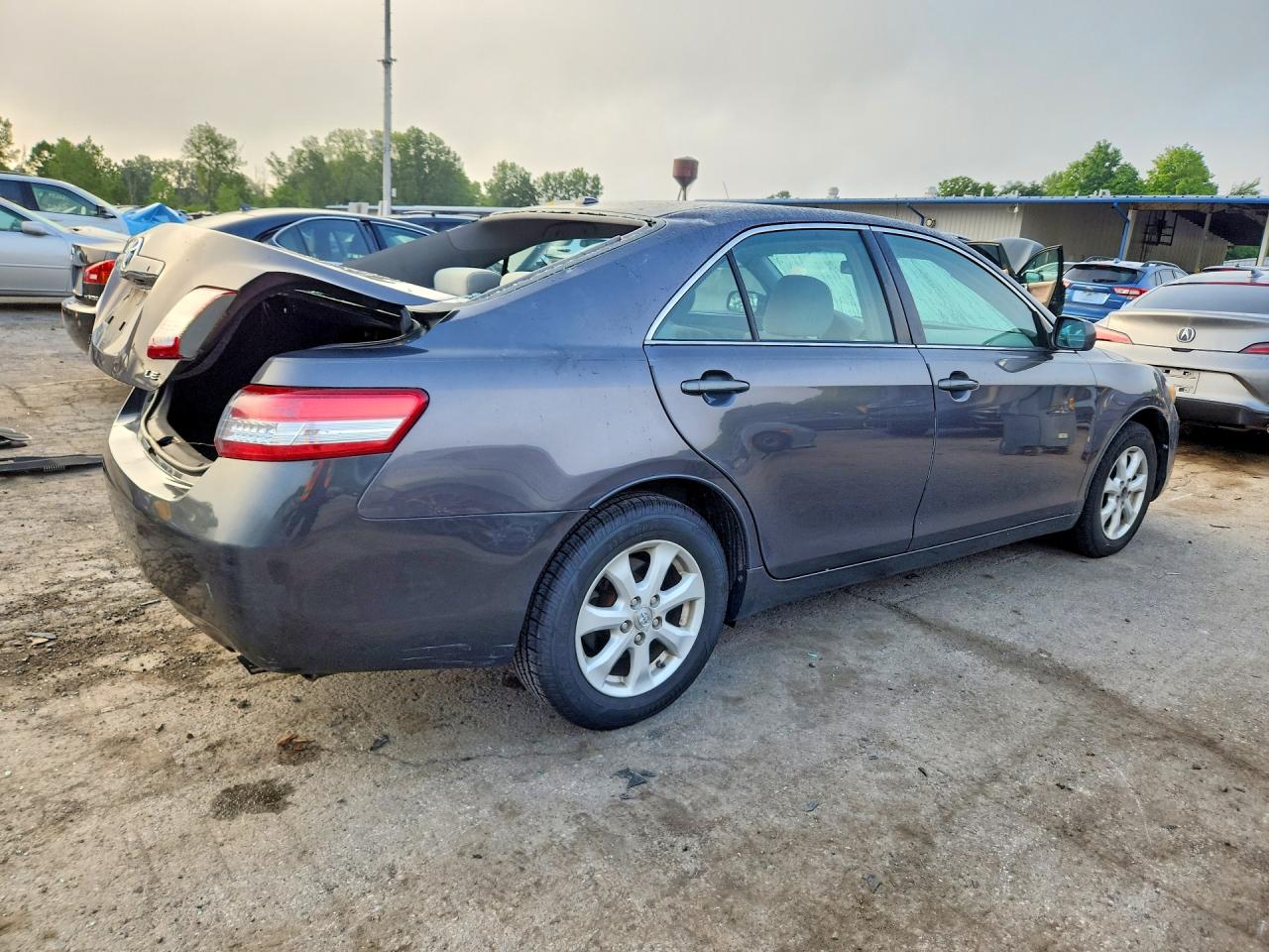 2011 Toyota Camry Le Серый vin: 4T4BF3EK9BR179543