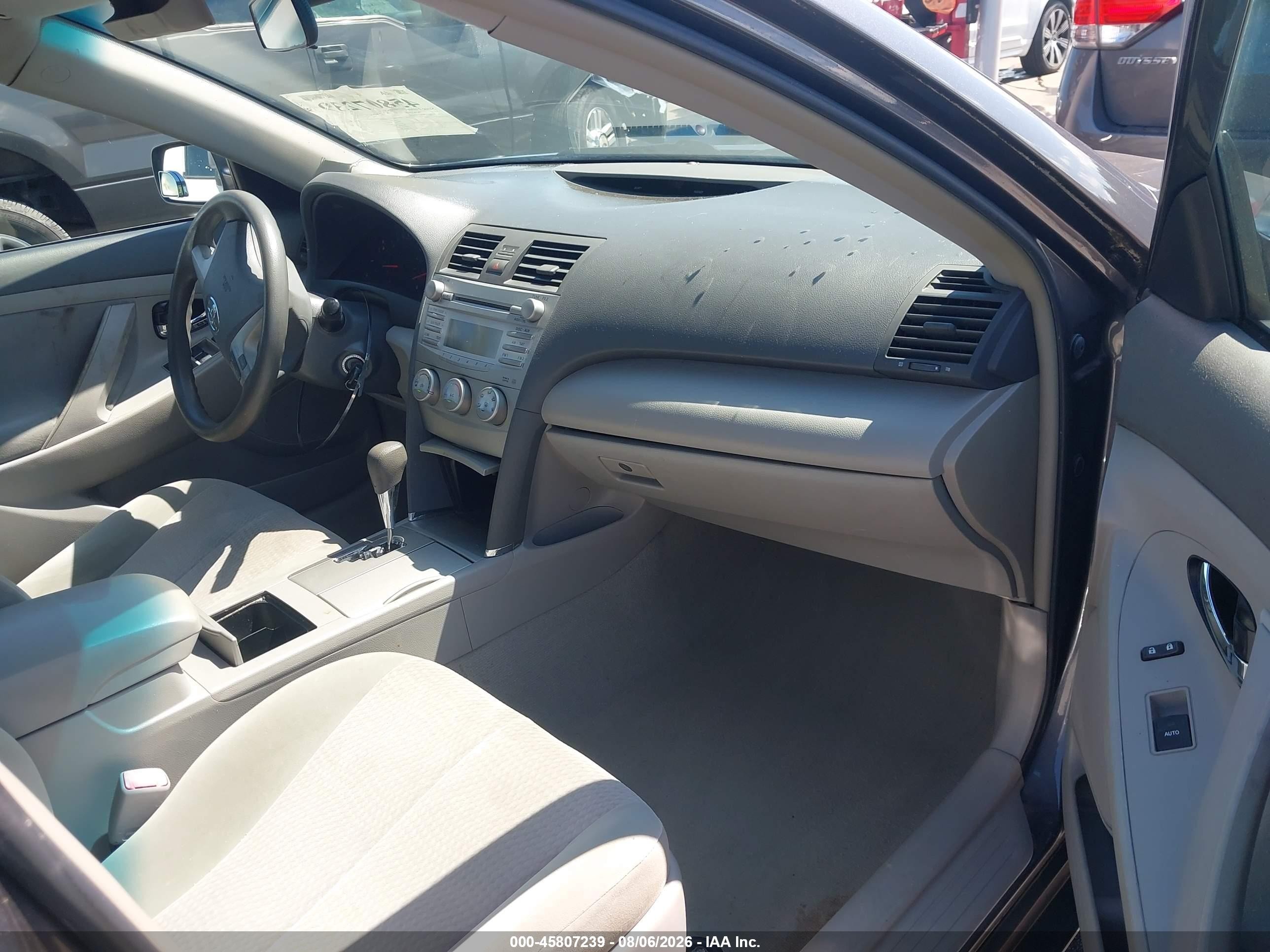2011 Toyota Camry Le Gray vin: 4T4BF3EK9BR186525