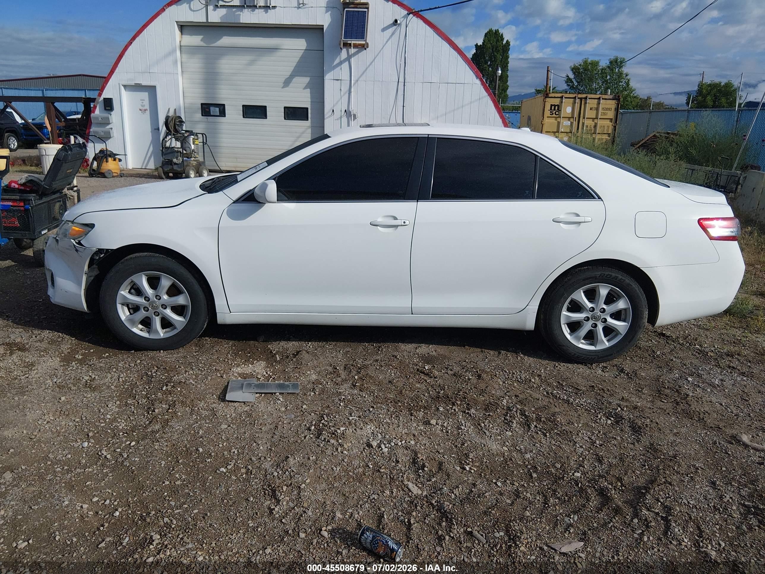 2011 Toyota Camry Le Белый vin: 4T4BF3EK9BR201542