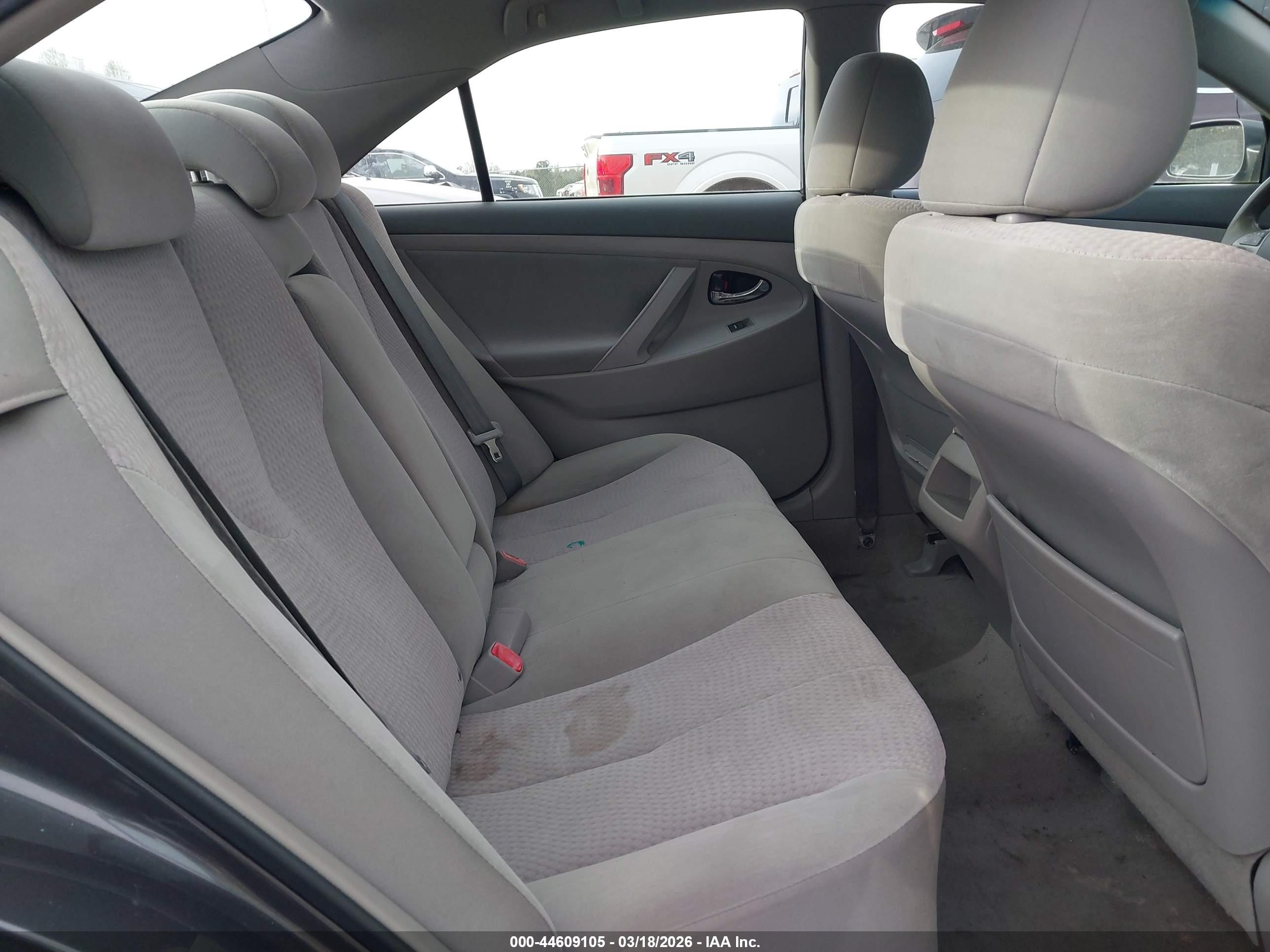 2011 Toyota Camry Le Gray vin: 4T4BF3EK9BR210970