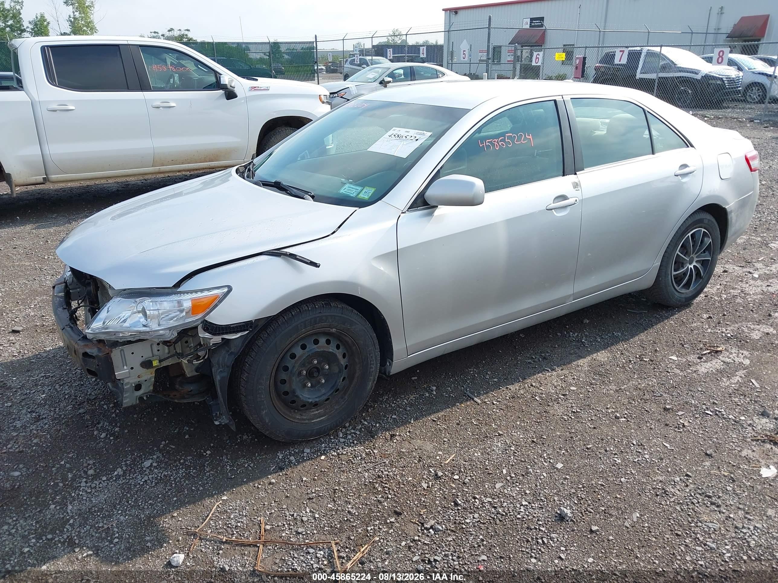 2010 Toyota Camry Le Silver vin: 4T4BF3EKXAR018469