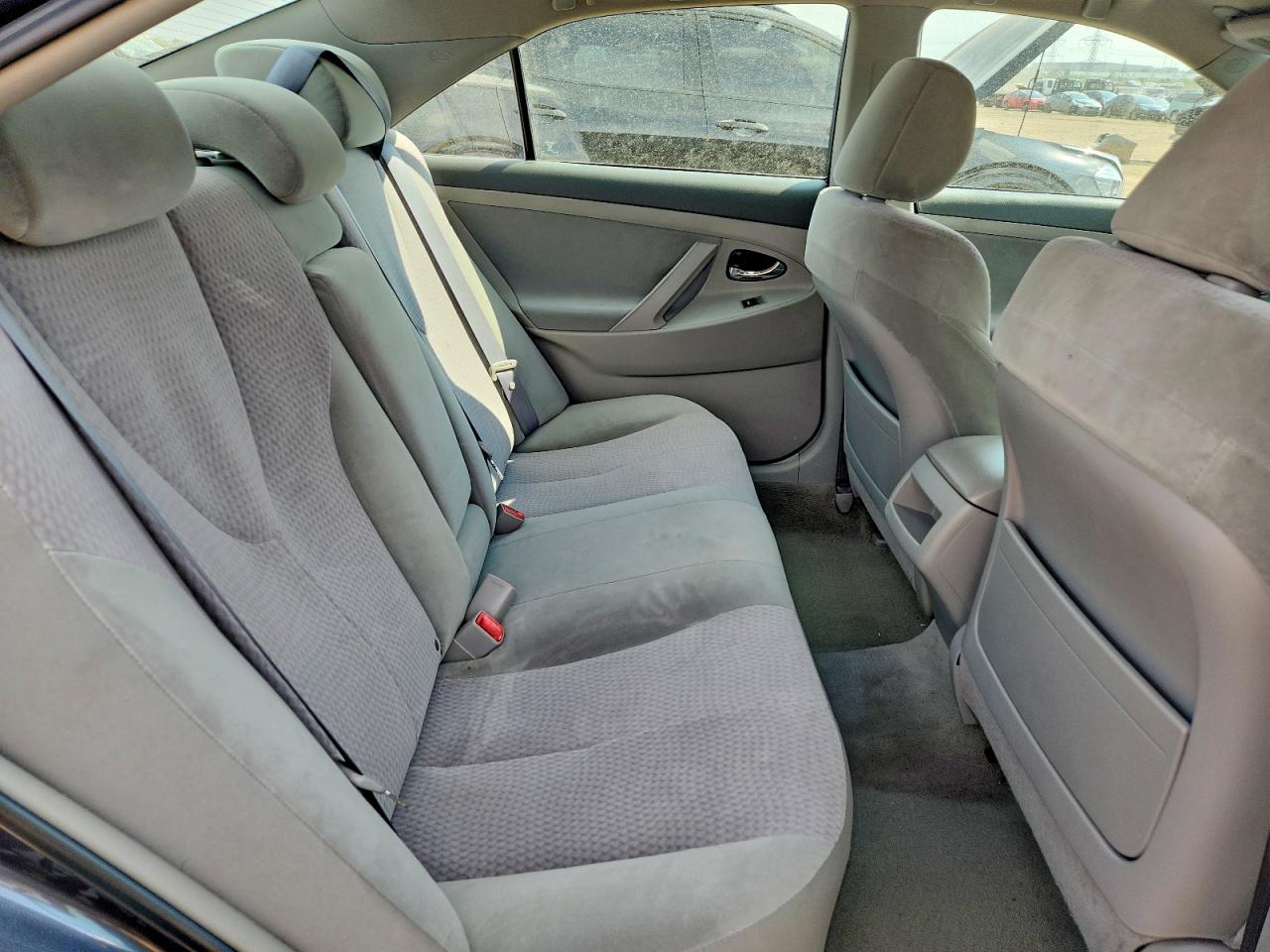 2010 Toyota Camry Le Gray vin: 4T4BF3EKXAR023641
