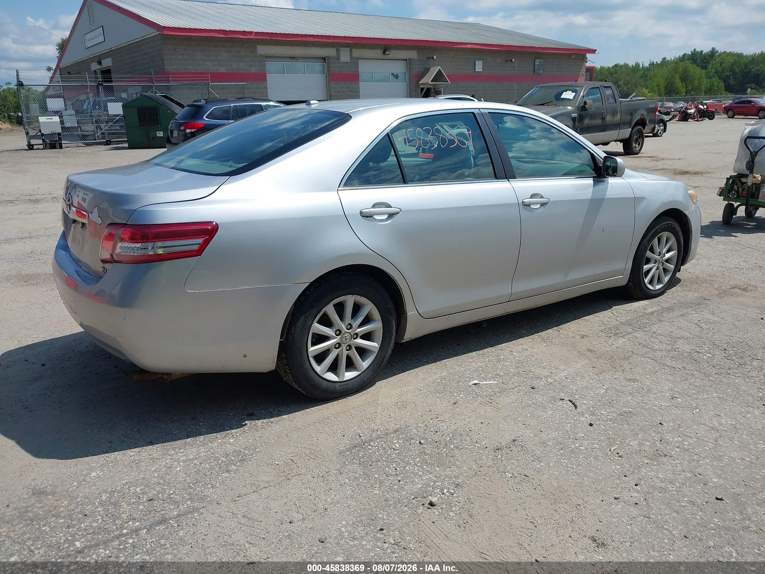 2010 Toyota Camry Xle Silver vin: 4T4BF3EKXAR039015
