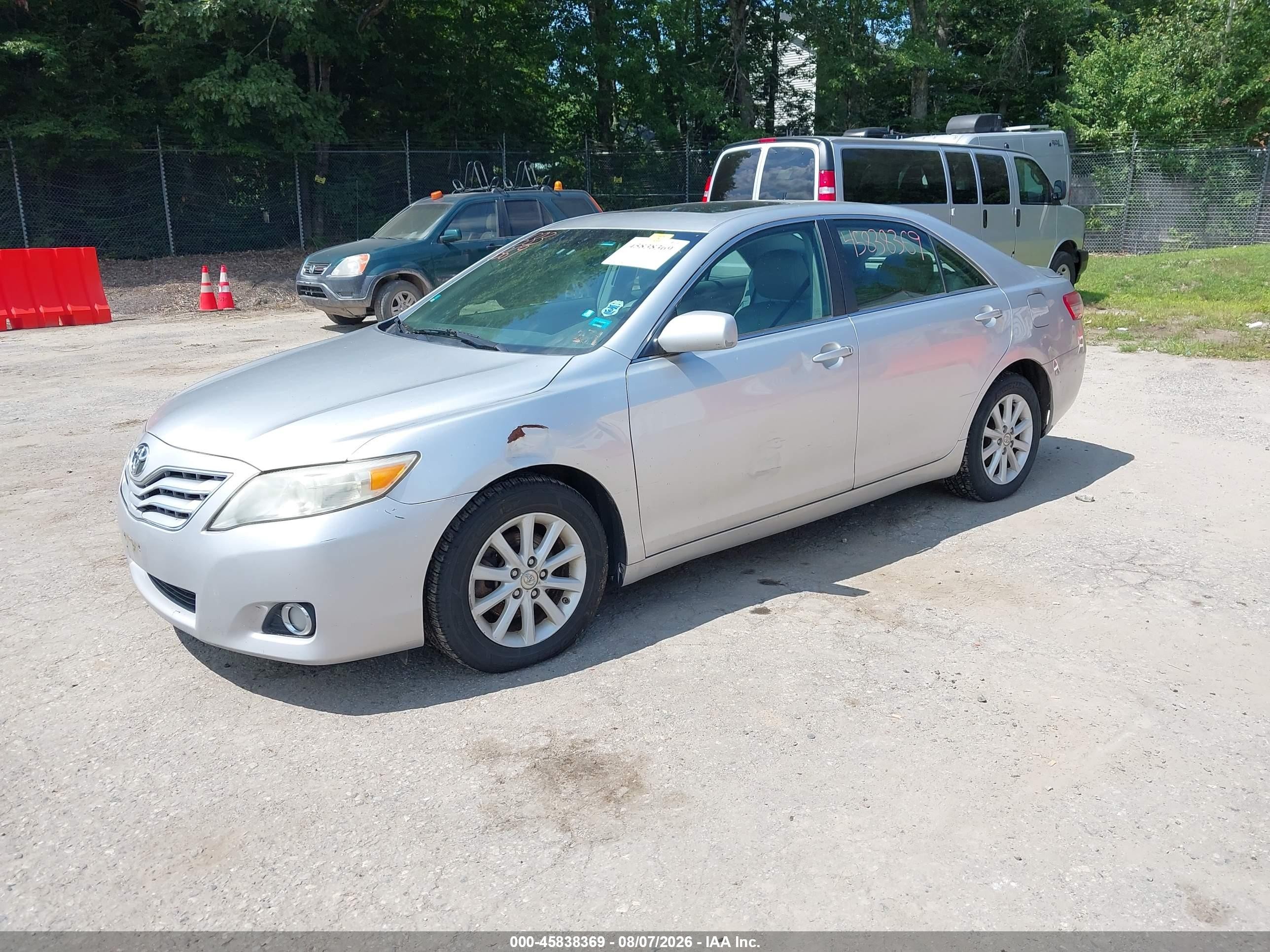 2010 Toyota Camry Xle Silver vin: 4T4BF3EKXAR039015