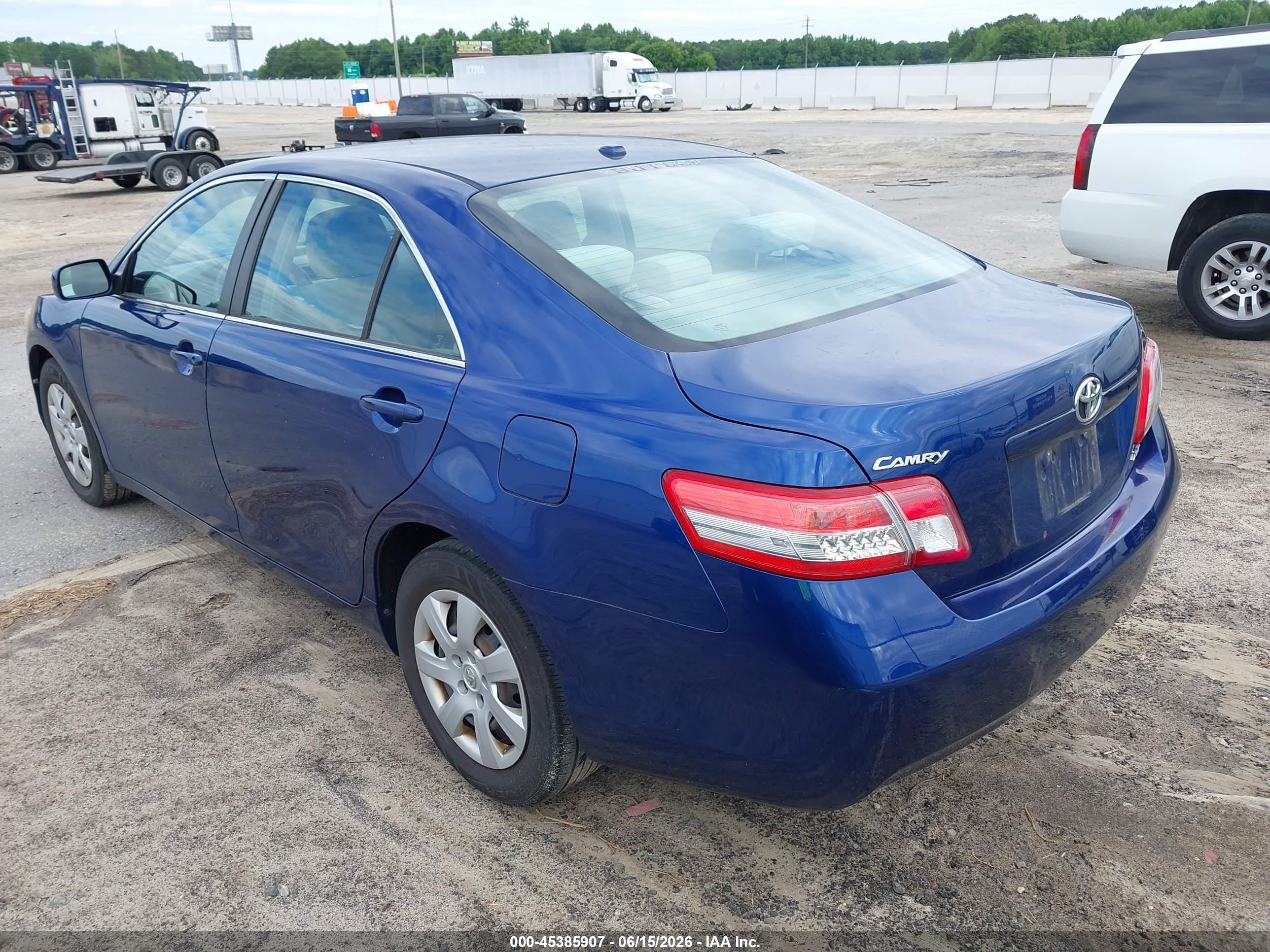 2010 Toyota Camry Le Dark Blue vin: 4T4BF3EKXAR051293