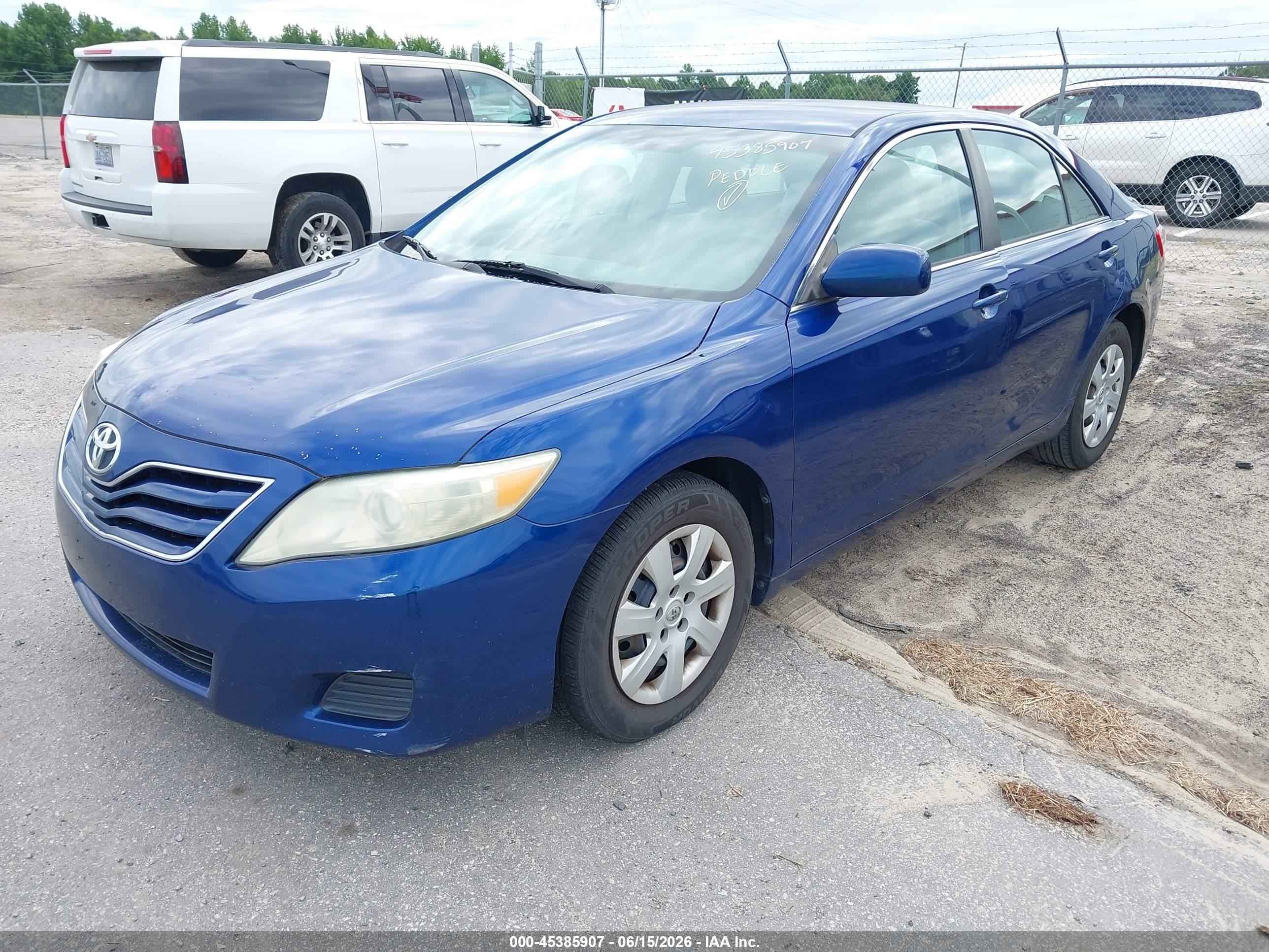 2010 Toyota Camry Le Dark Blue vin: 4T4BF3EKXAR051293