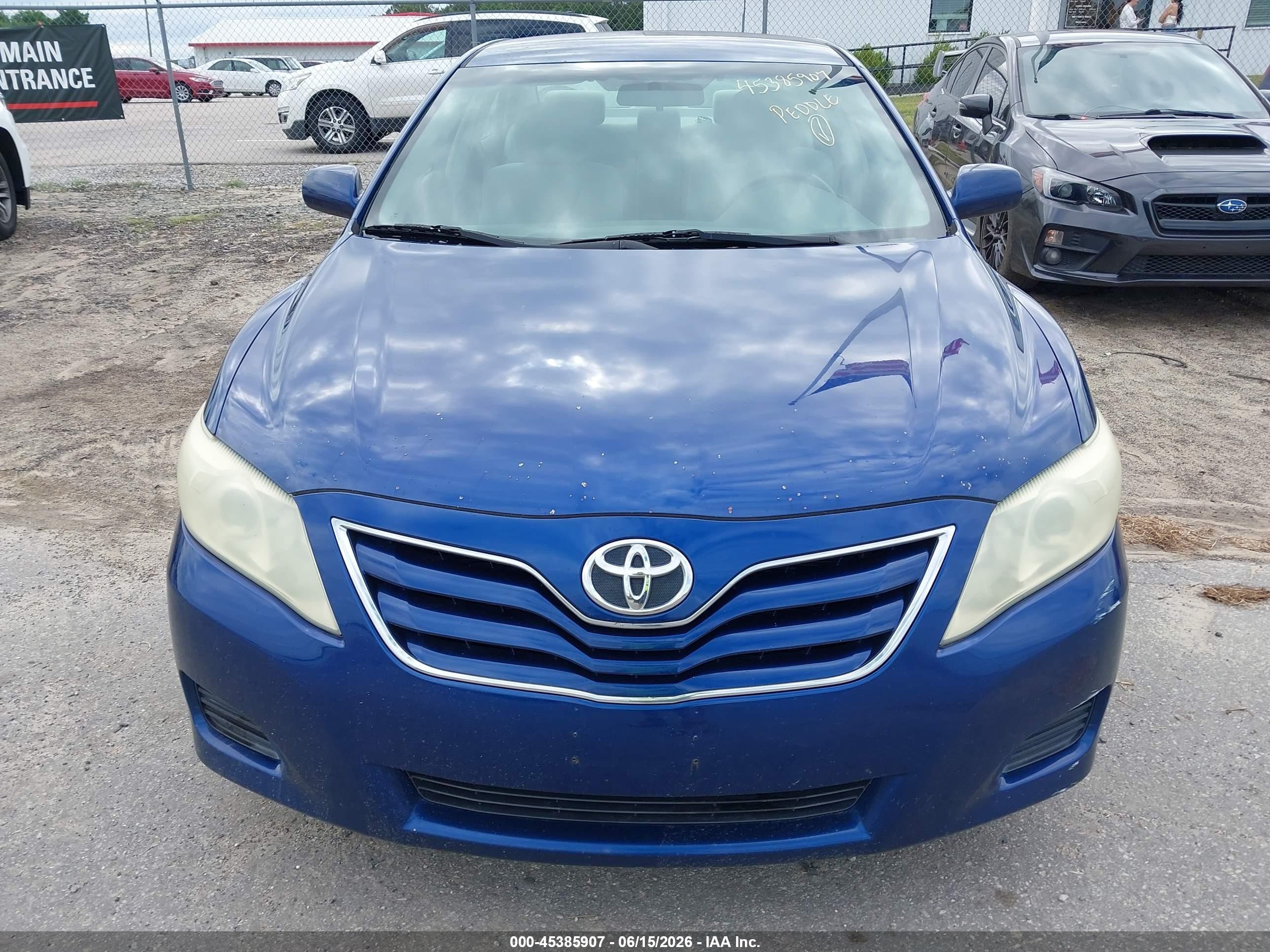2010 Toyota Camry Le Dark Blue vin: 4T4BF3EKXAR051293