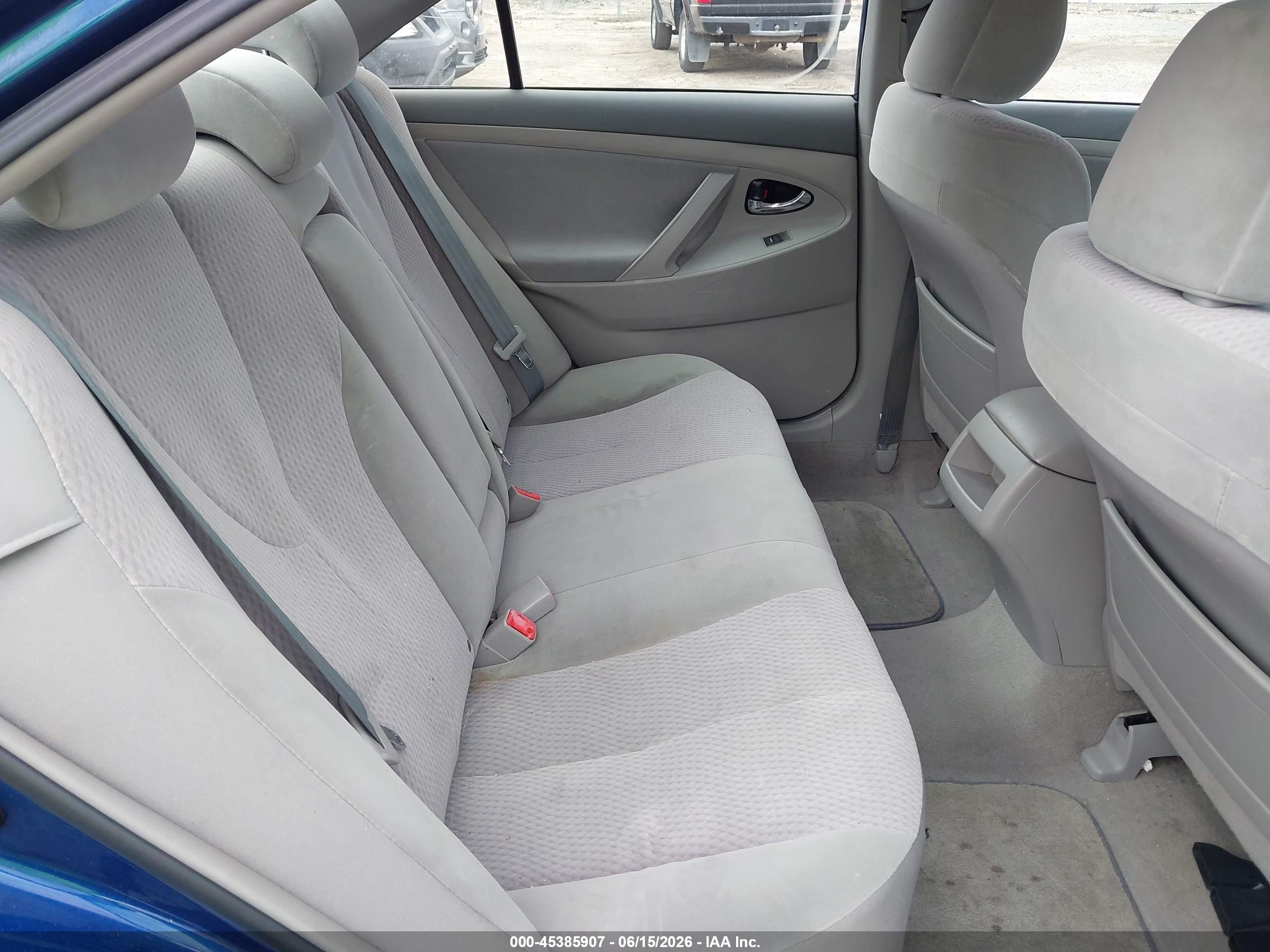 2010 Toyota Camry Le Dark Blue vin: 4T4BF3EKXAR051293