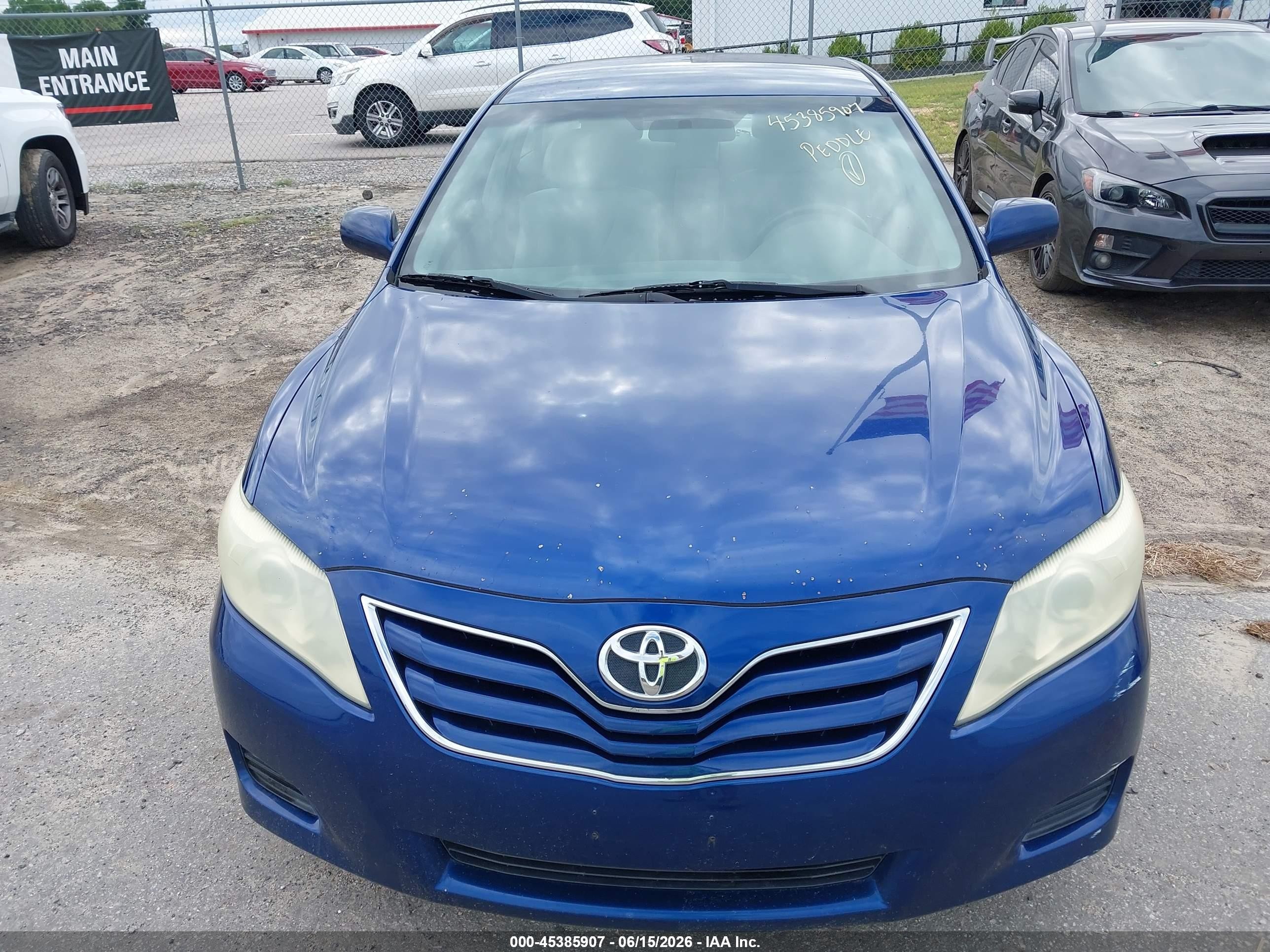 2010 Toyota Camry Le Dark Blue vin: 4T4BF3EKXAR051293