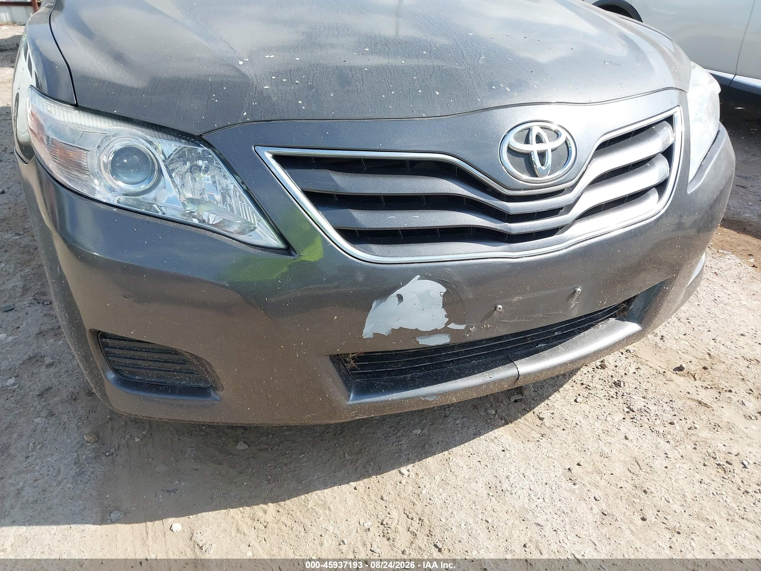 2010 Toyota Camry Le Gray vin: 4T4BF3EKXAR051715
