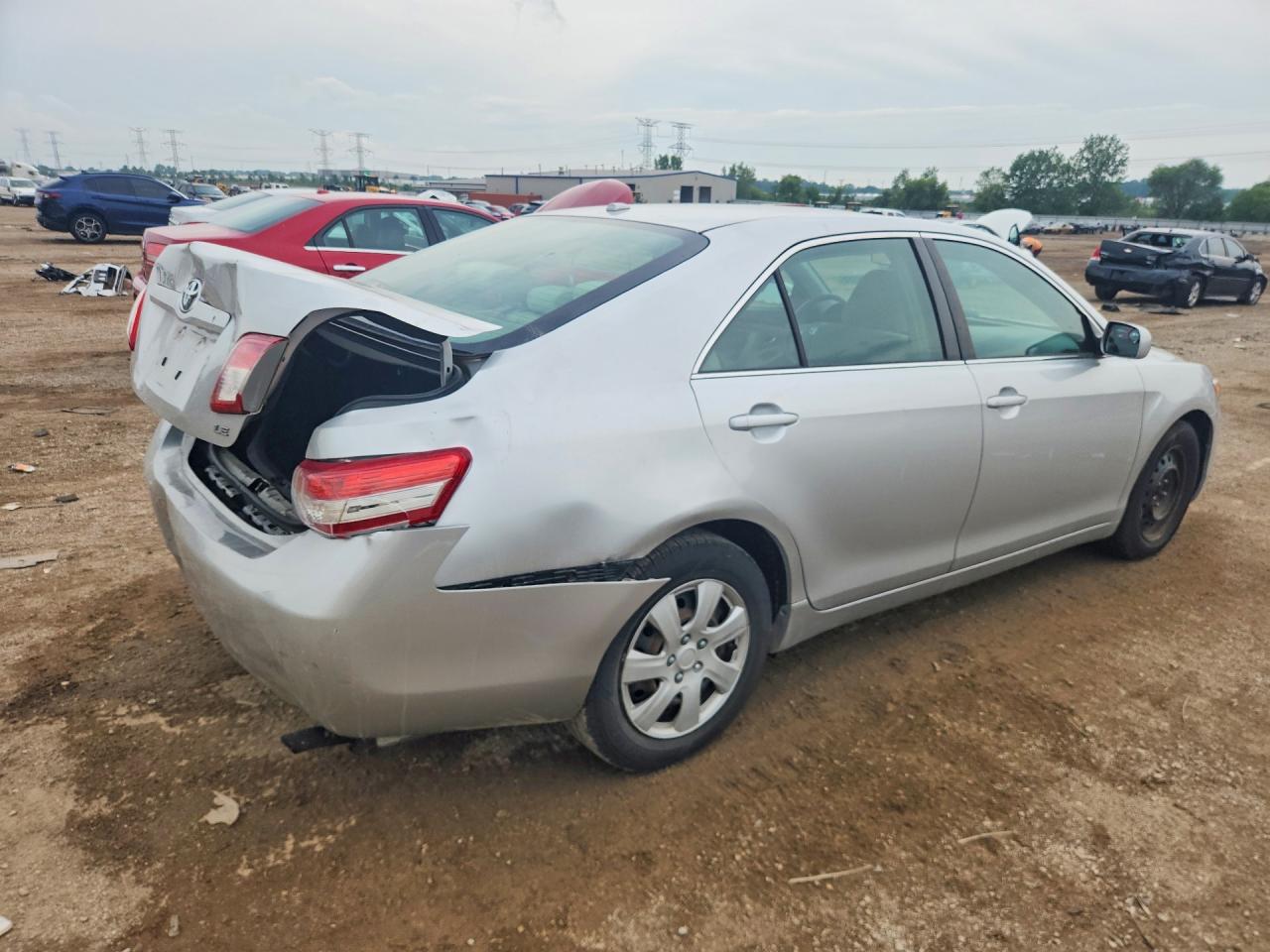 2010 Toyota Camry Le Silver vin: 4T4BF3EKXAR058700