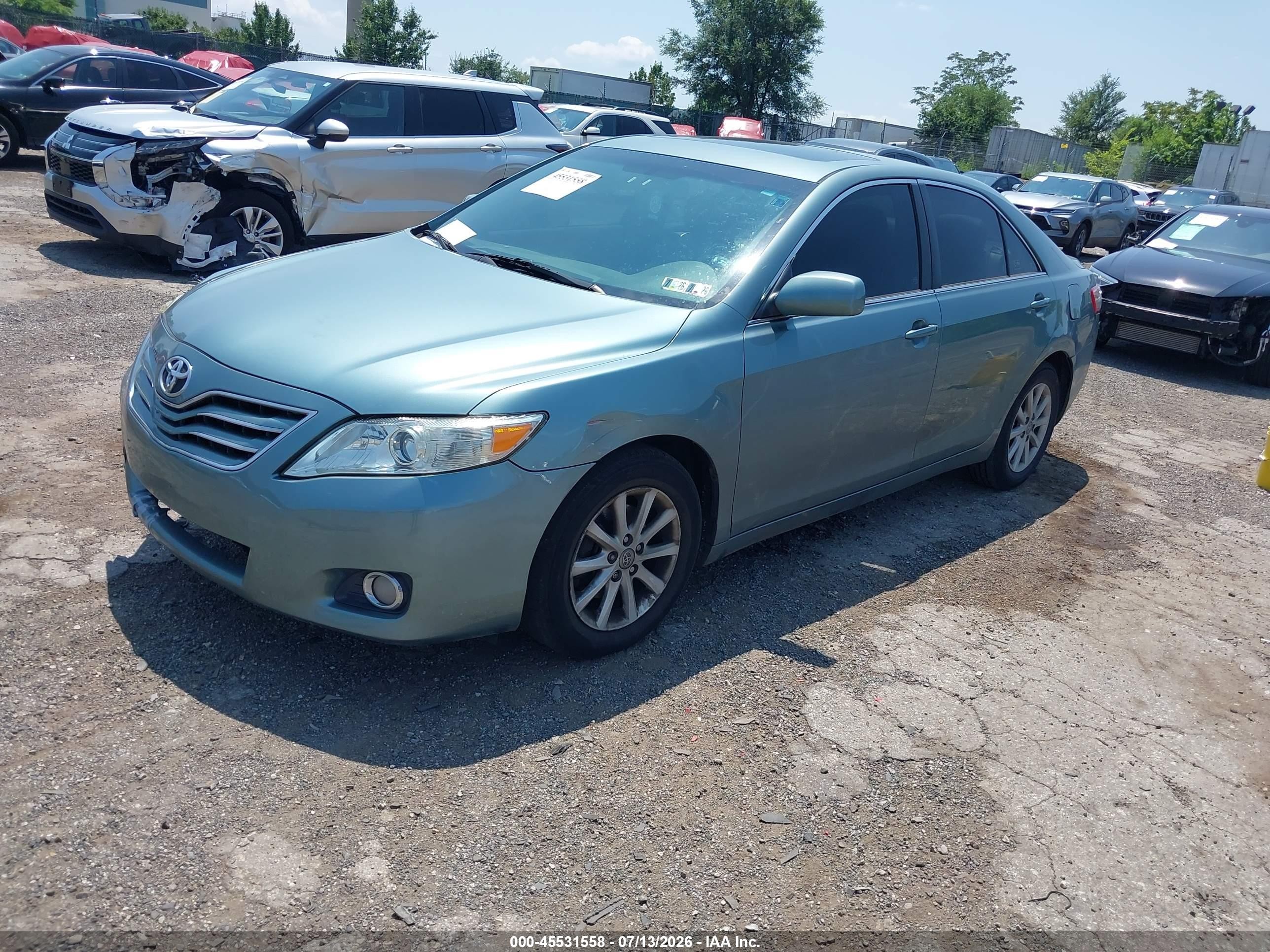 2010 Toyota Camry Xle Teal vin: 4T4BF3EKXAR060186