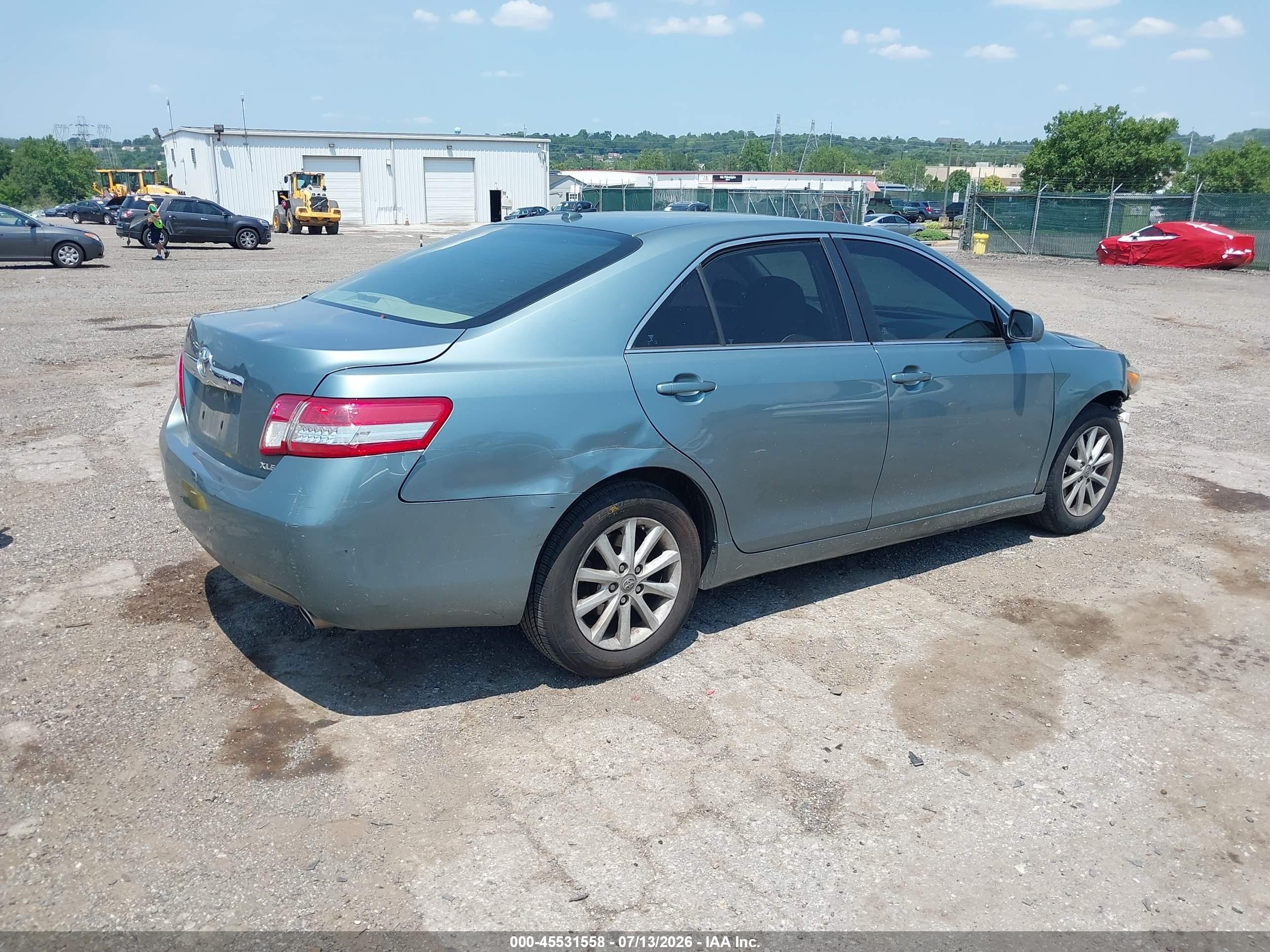 2010 Toyota Camry Xle Teal vin: 4T4BF3EKXAR060186