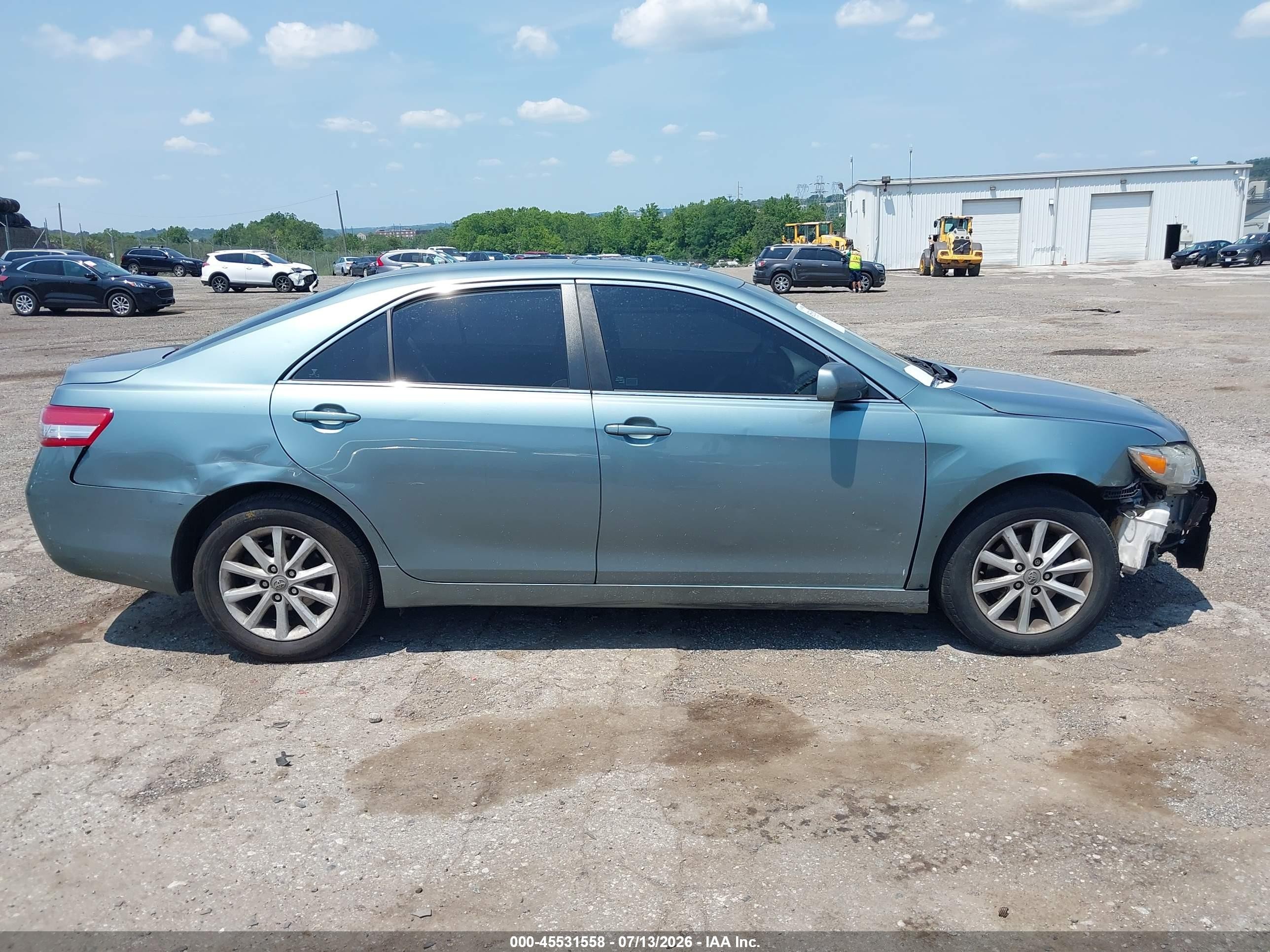 2010 Toyota Camry Xle Teal vin: 4T4BF3EKXAR060186