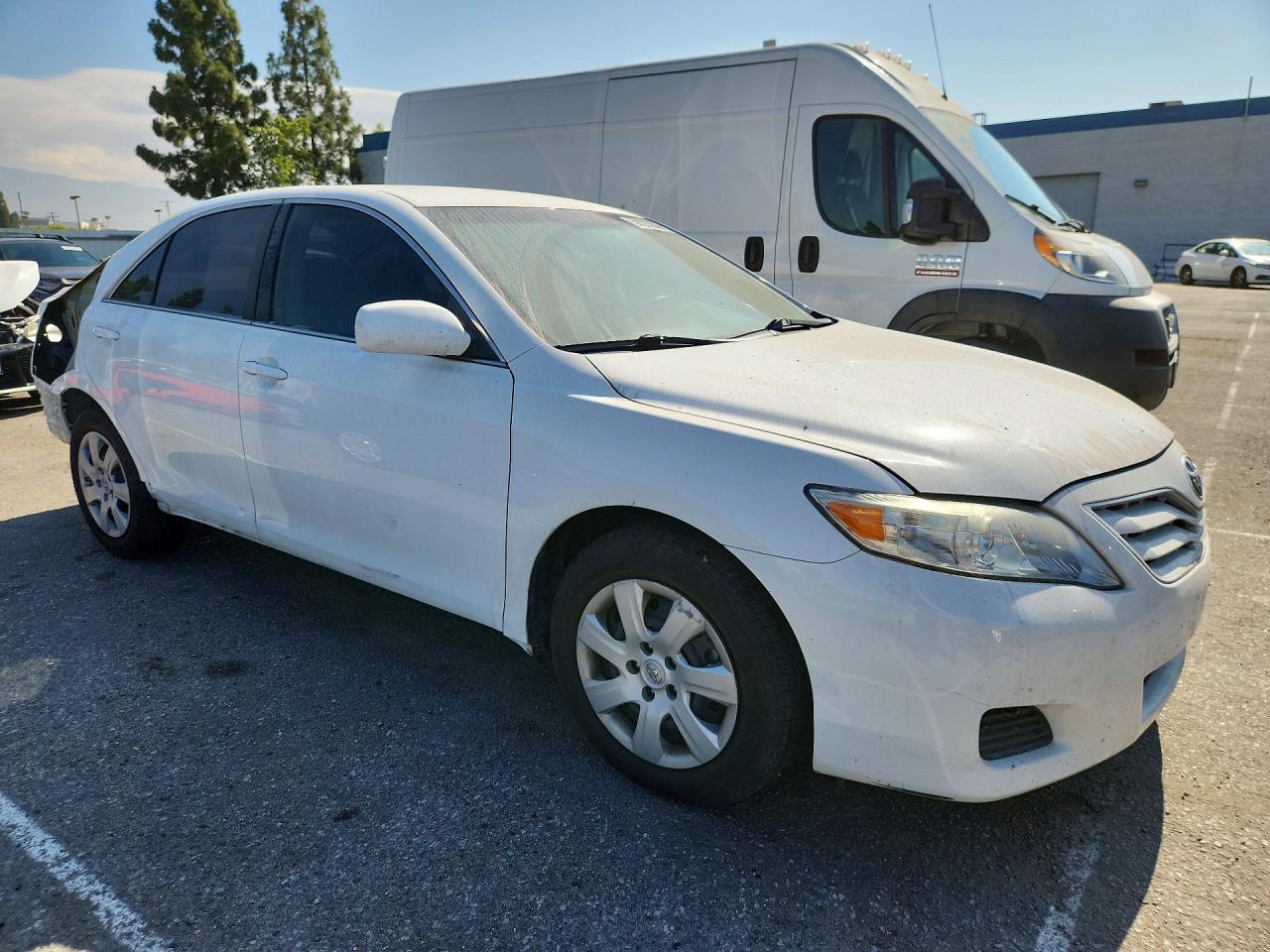 2010 Toyota Camry Le White vin: 4T4BF3EKXAR065758