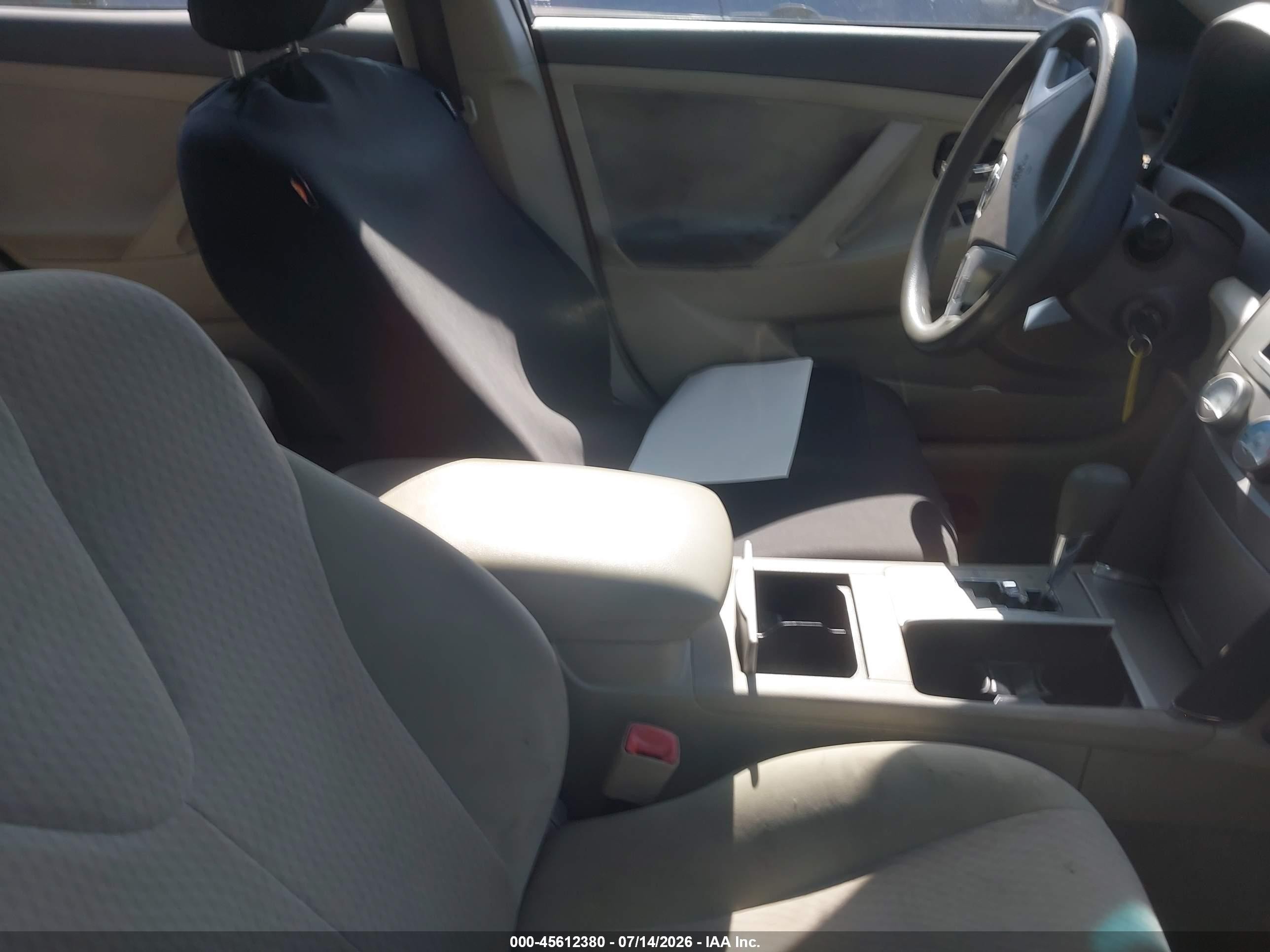 2010 Toyota Camry   Beige vin: 4T4BF3EKXAR077005