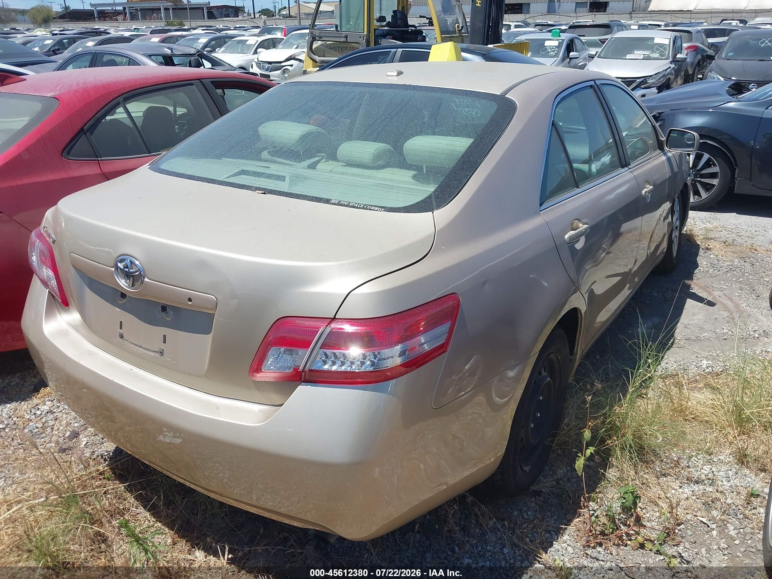 2010 Toyota Camry   Beige vin: 4T4BF3EKXAR077005