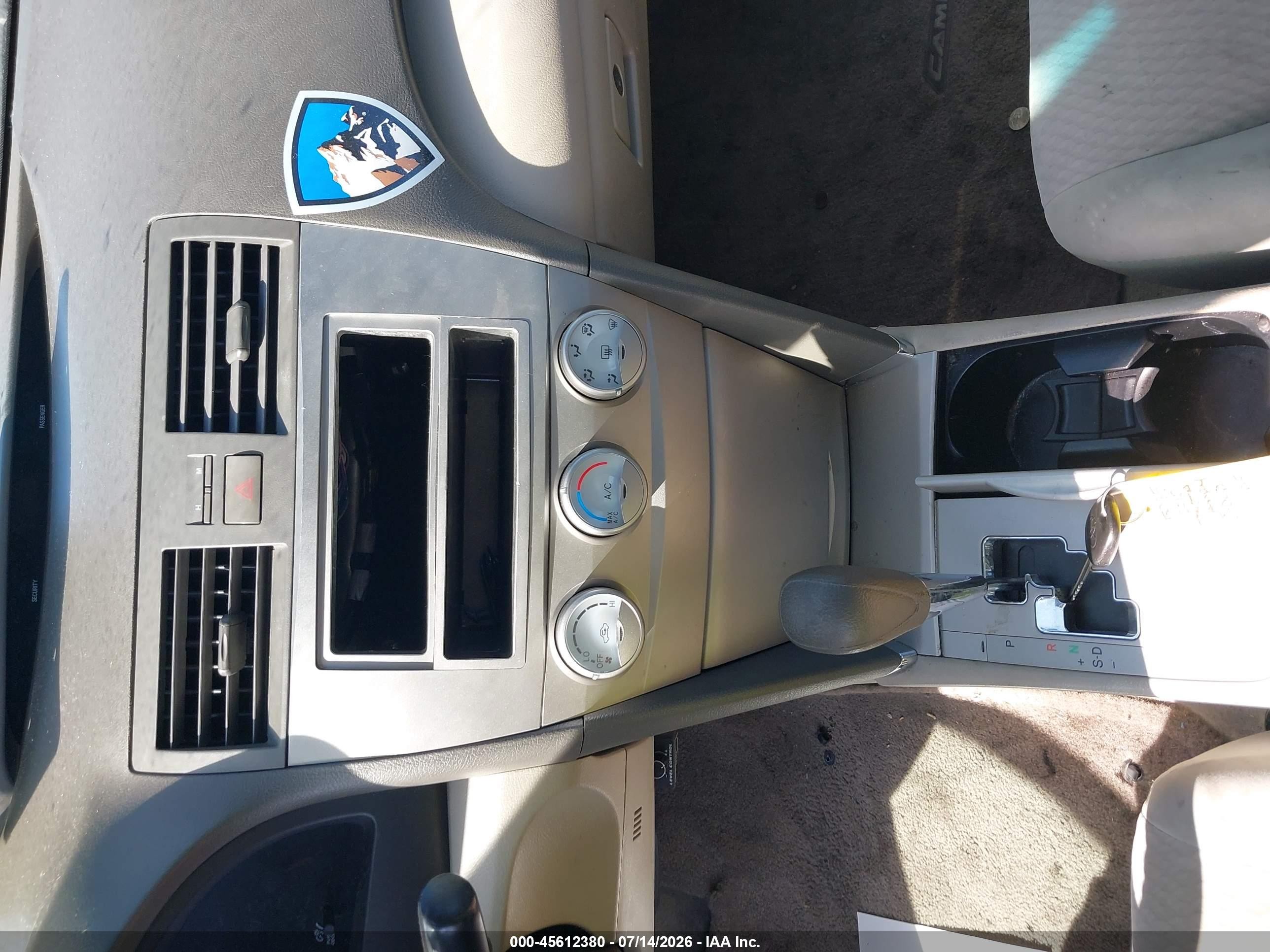 2010 Toyota Camry   Beige vin: 4T4BF3EKXAR077005