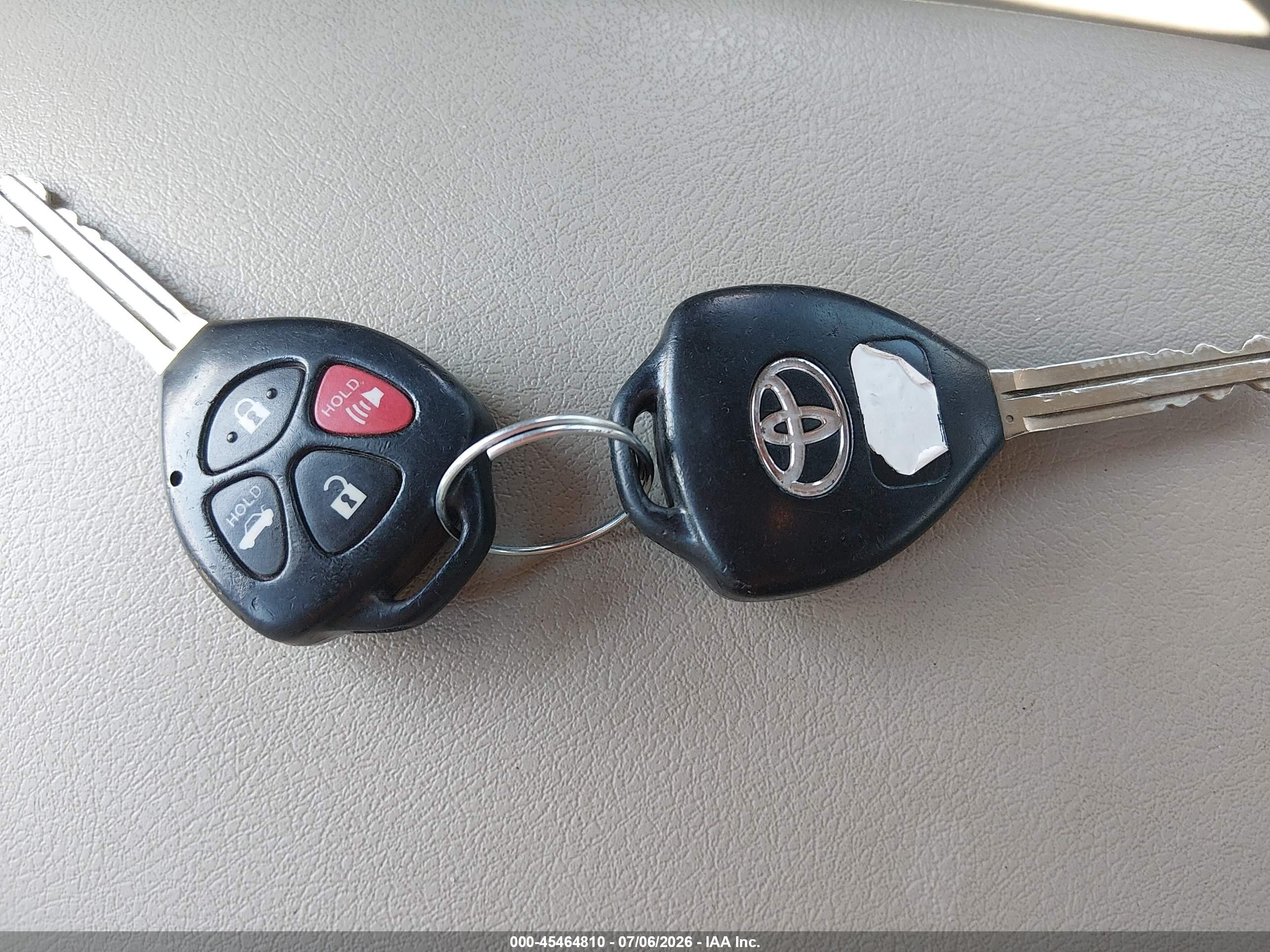 2010 Toyota Camry Le White vin: 4T4BF3EKXAR084004