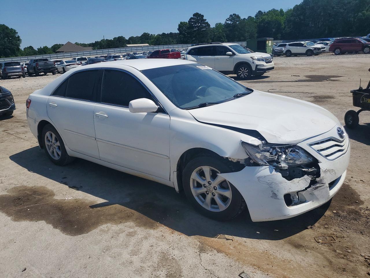 2010 Toyota Camry Le White vin: 4T4BF3EKXAR084214