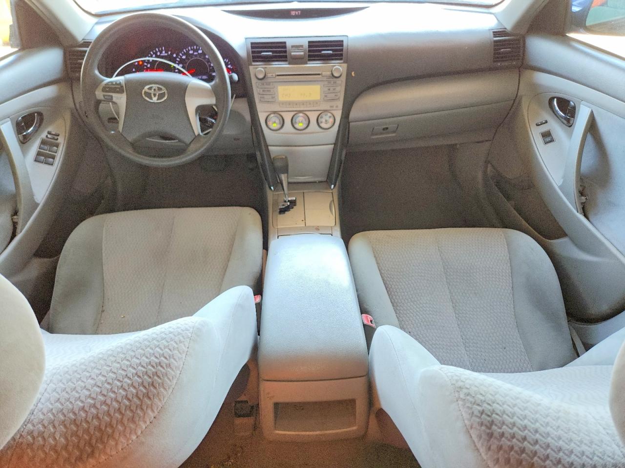 2011 Toyota Camry Le Blue vin: 4T4BF3EKXBR087731