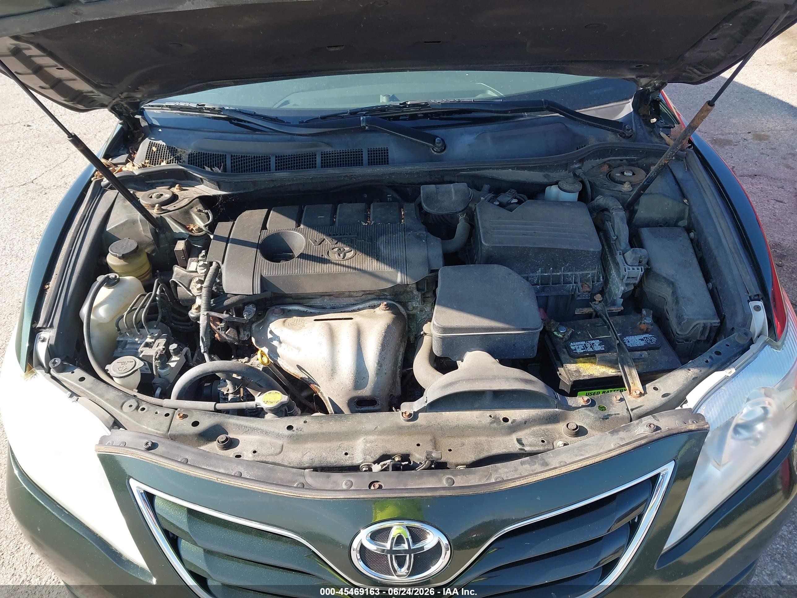 2011 Toyota Camry Le Green vin: 4T4BF3EKXBR092315