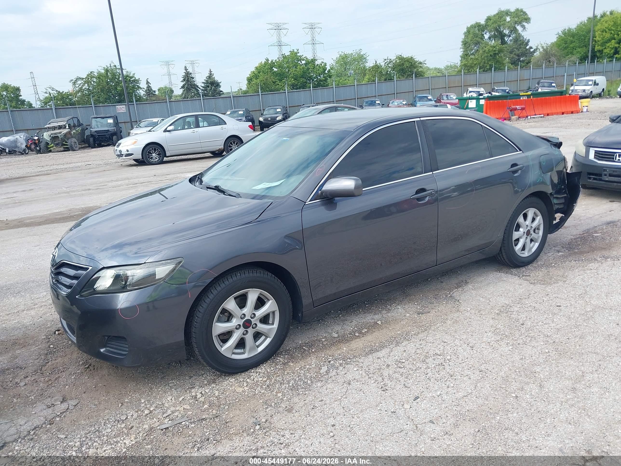 2011 Toyota Camry Le Gray vin: 4T4BF3EKXBR094386