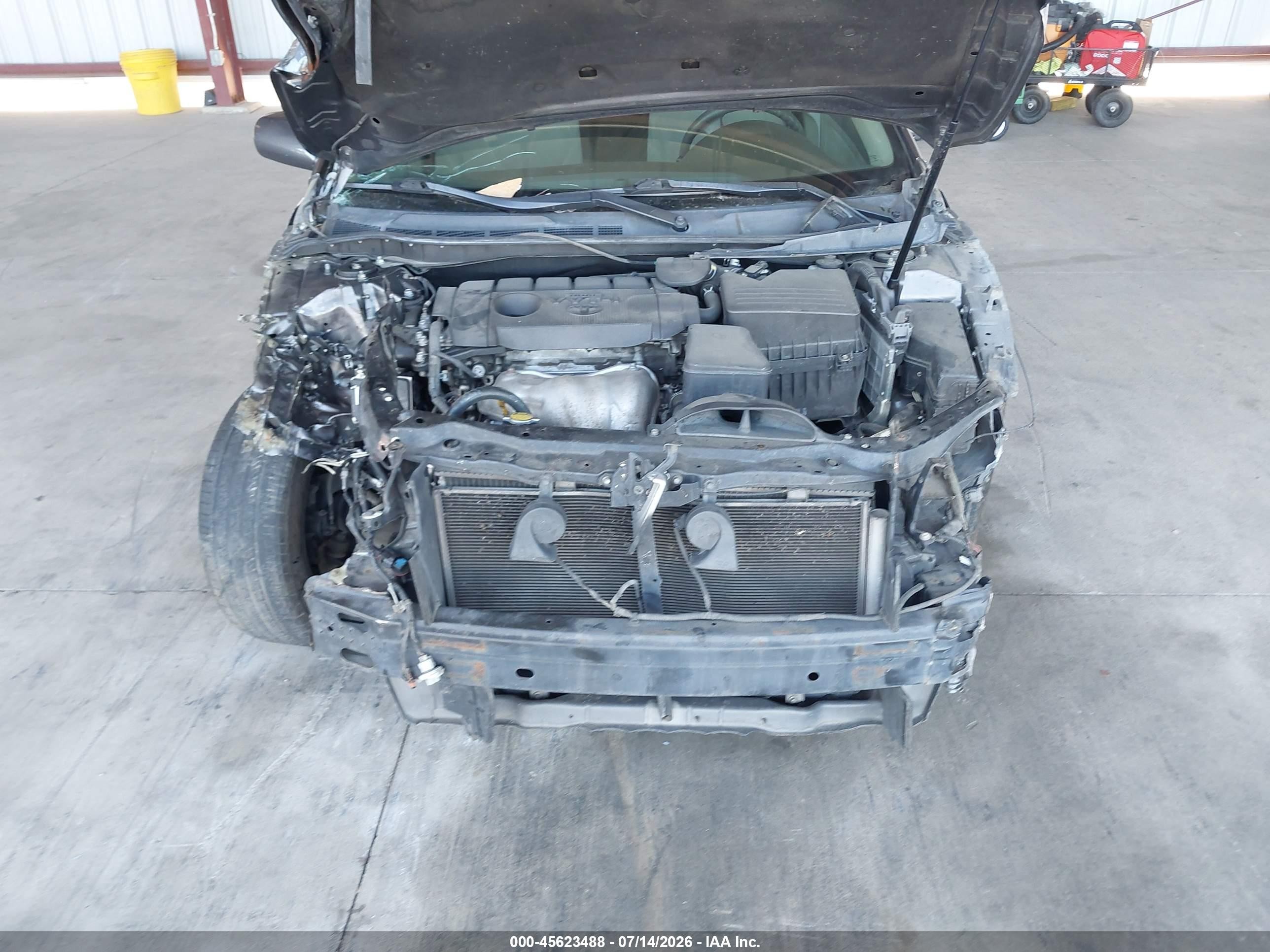 2011 Toyota Camry Le Gray vin: 4T4BF3EKXBR104978