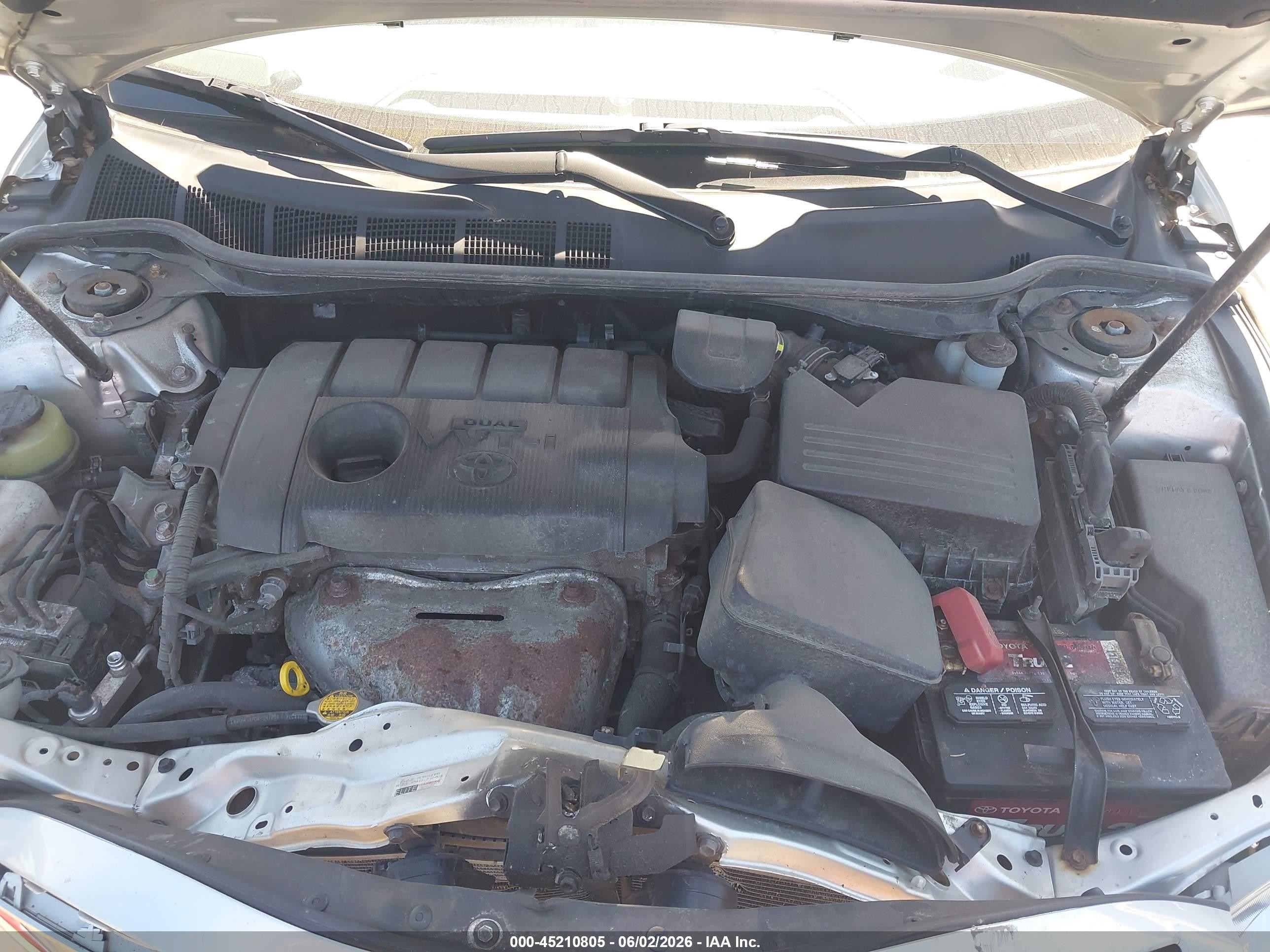 2011 Toyota Camry Le Silver vin: 4T4BF3EKXBR105905