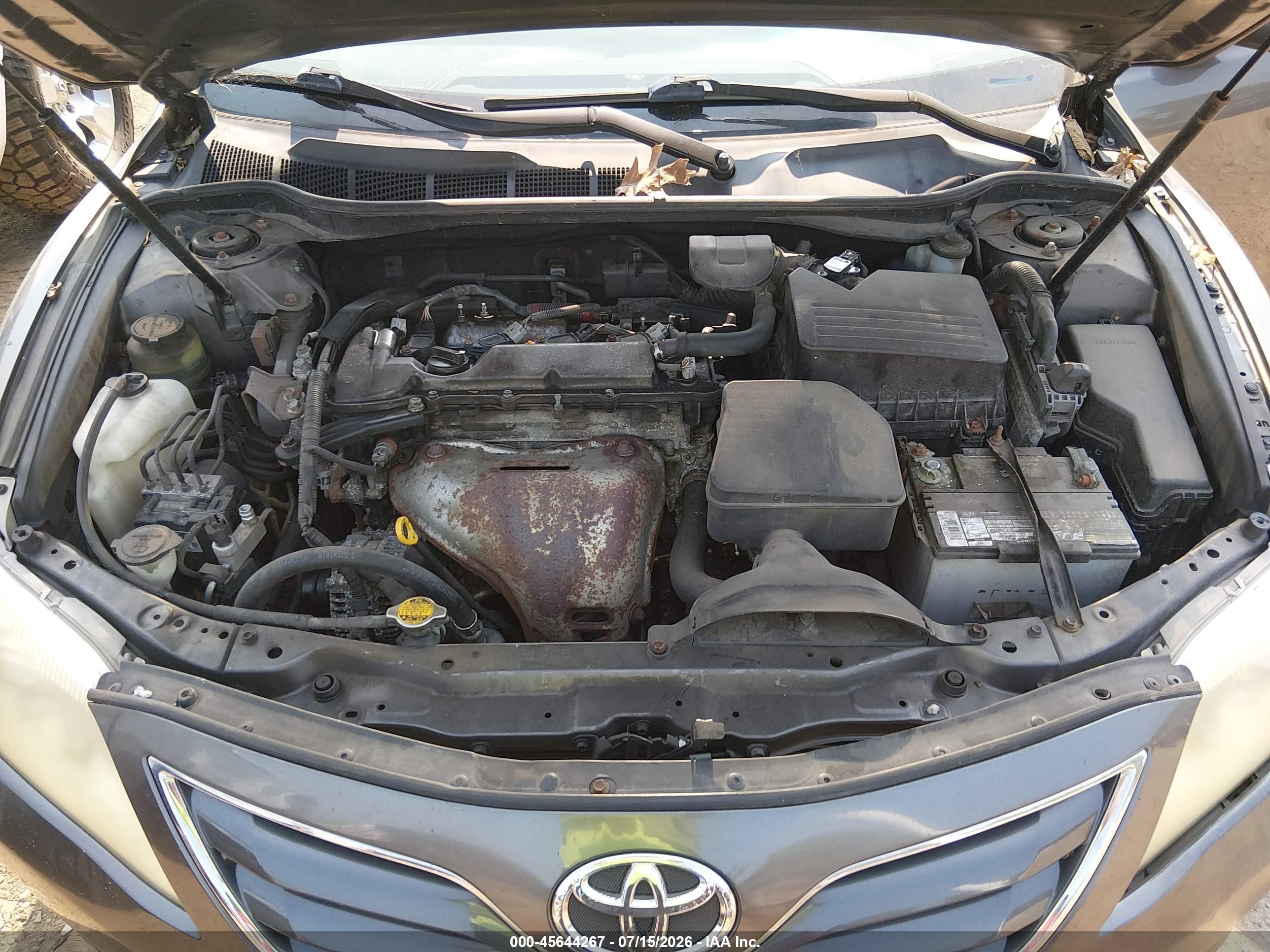 2011 Toyota Camry Le Silver vin: 4T4BF3EKXBR113860