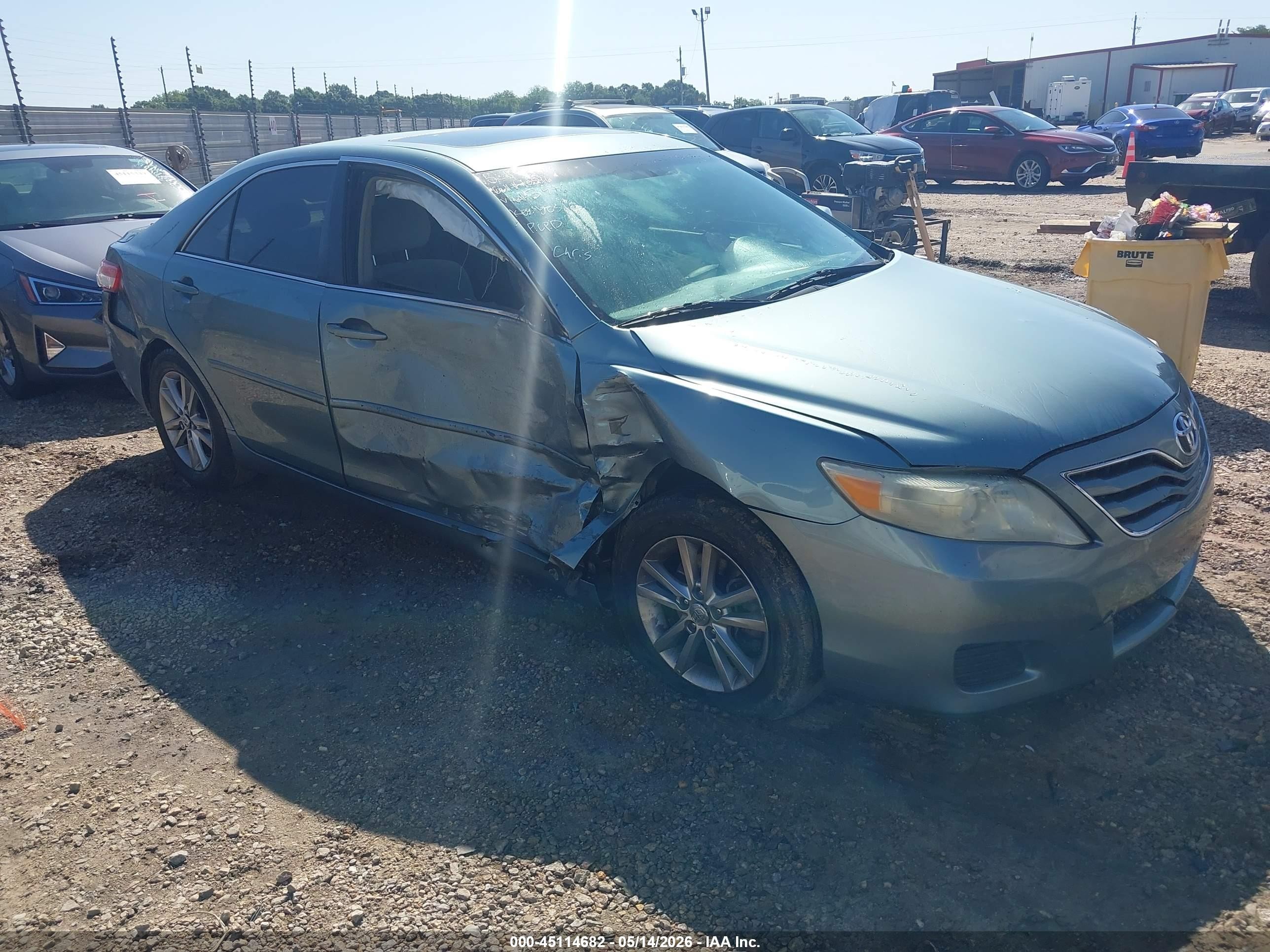 2011 Toyota Camry Le Зеленый vin: 4T4BF3EKXBR123496